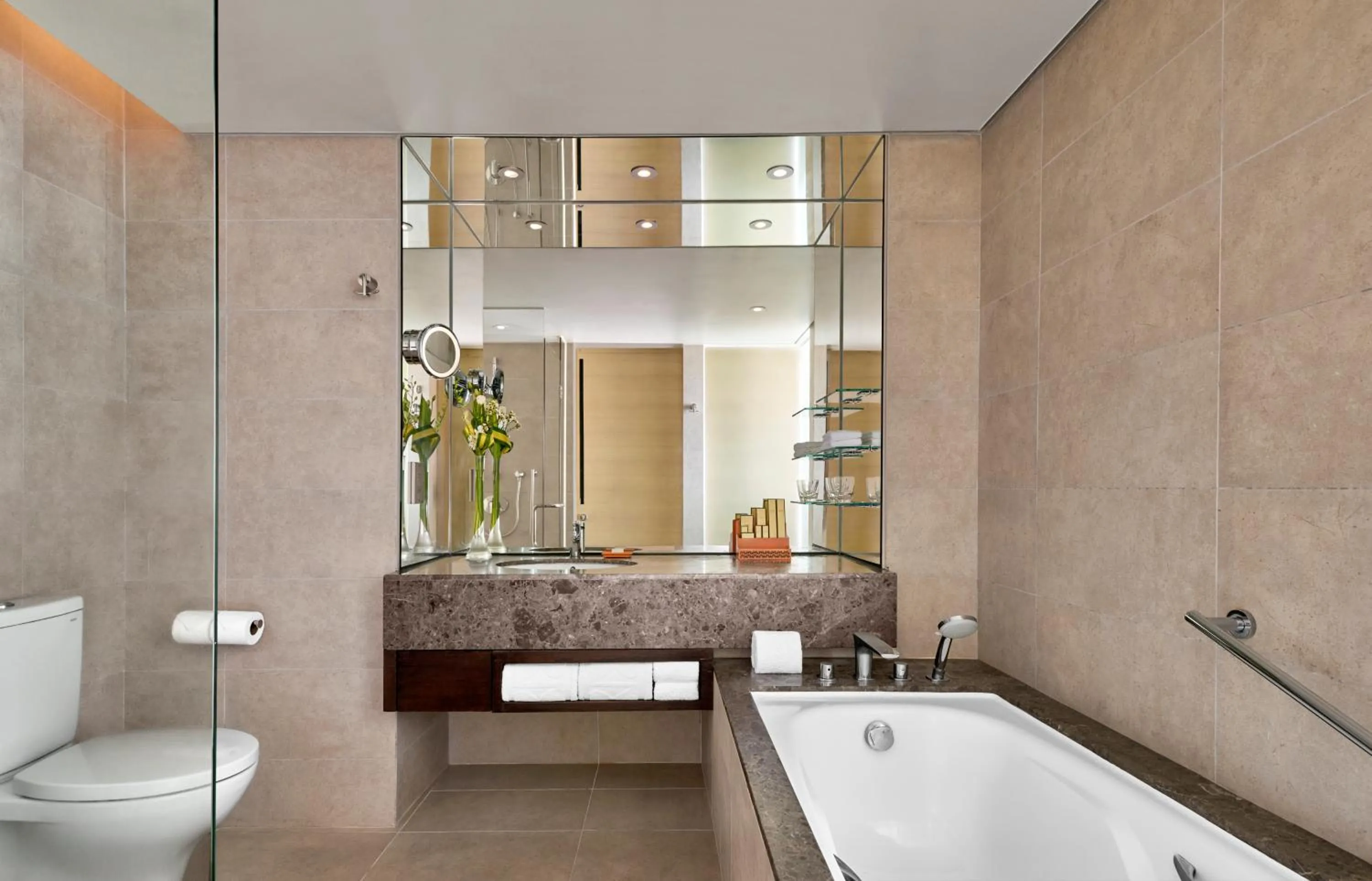 Toilet in Shangri-La Tanjung Aru, Kota Kinabalu