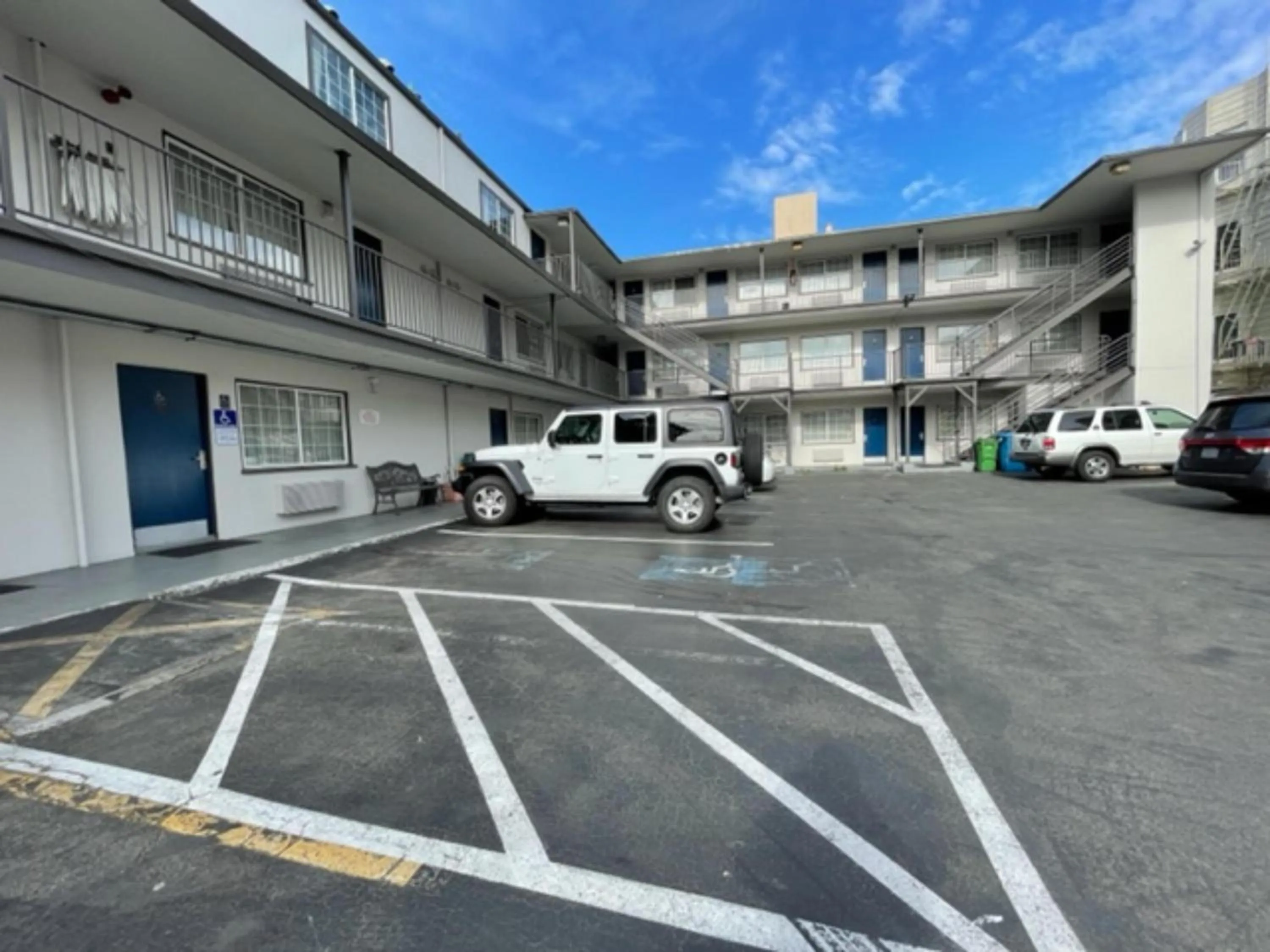 Facade/entrance in Motel 6 San Francisco CA Lombard Street