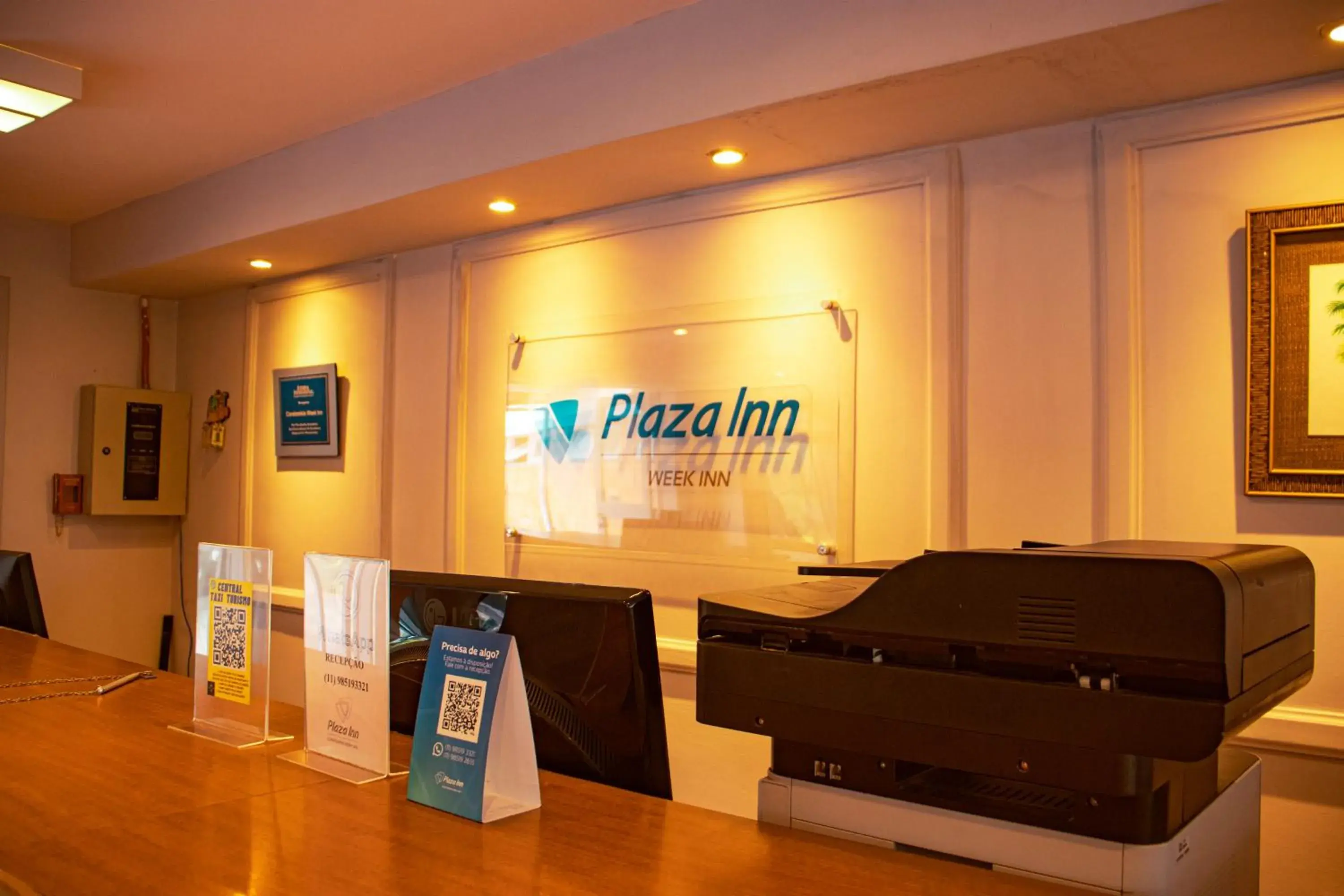 Lobby or reception in Plaza Inn Week Inn Lobby or reception in Plaza Inn Week Inn