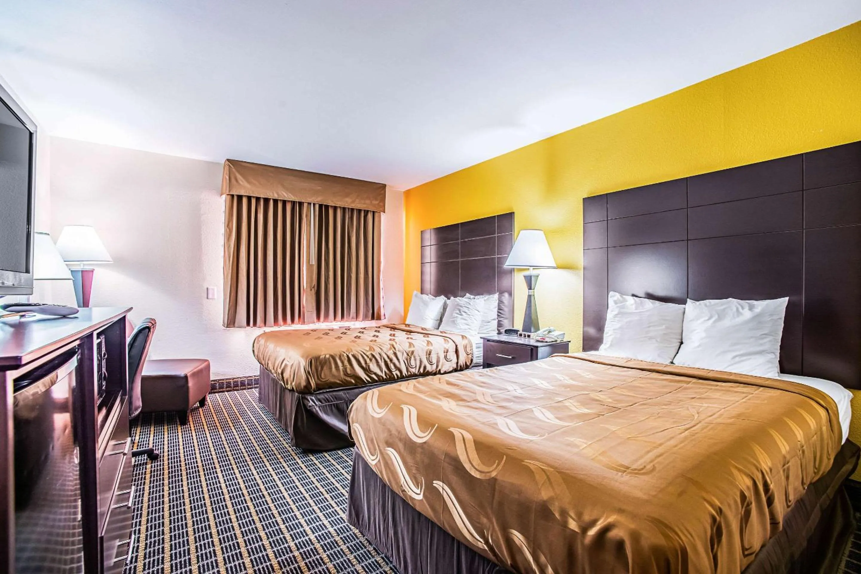 Bedroom, Bed in Quality Inn Carbondale University area