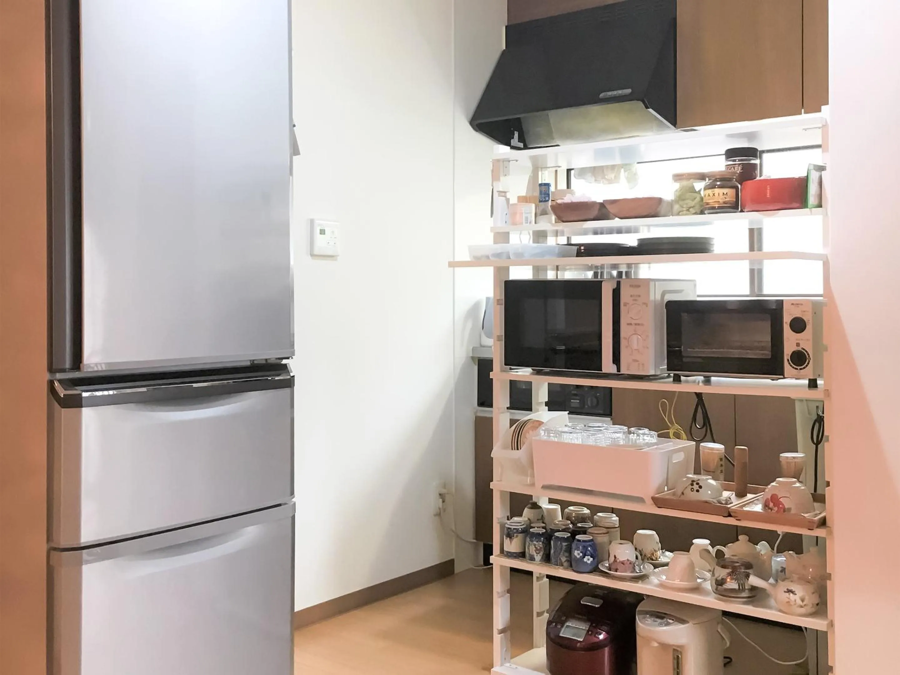 Kitchen or kitchenette in Guesthouse Hakuka