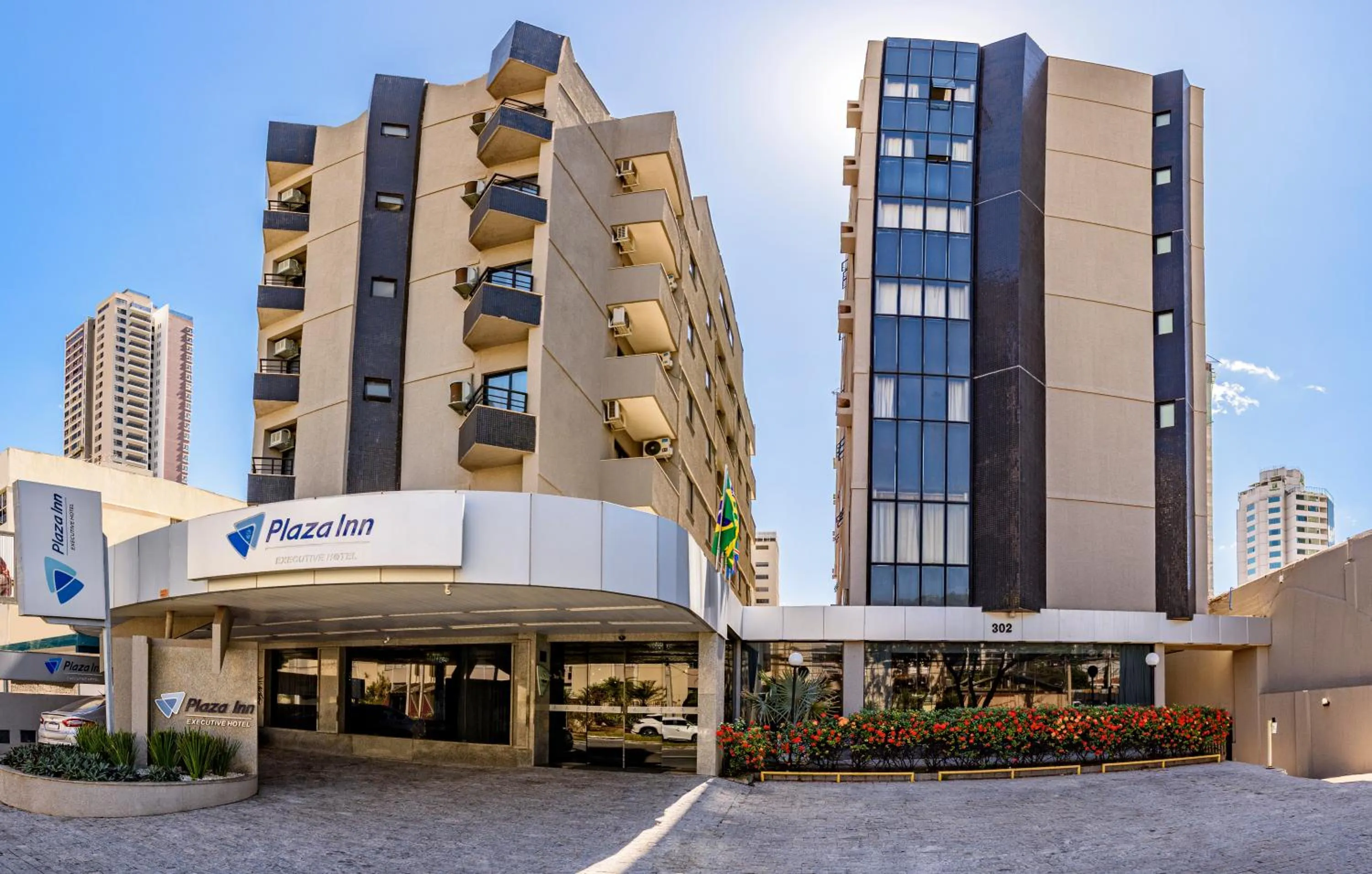 Property building in Plaza Inn Executive