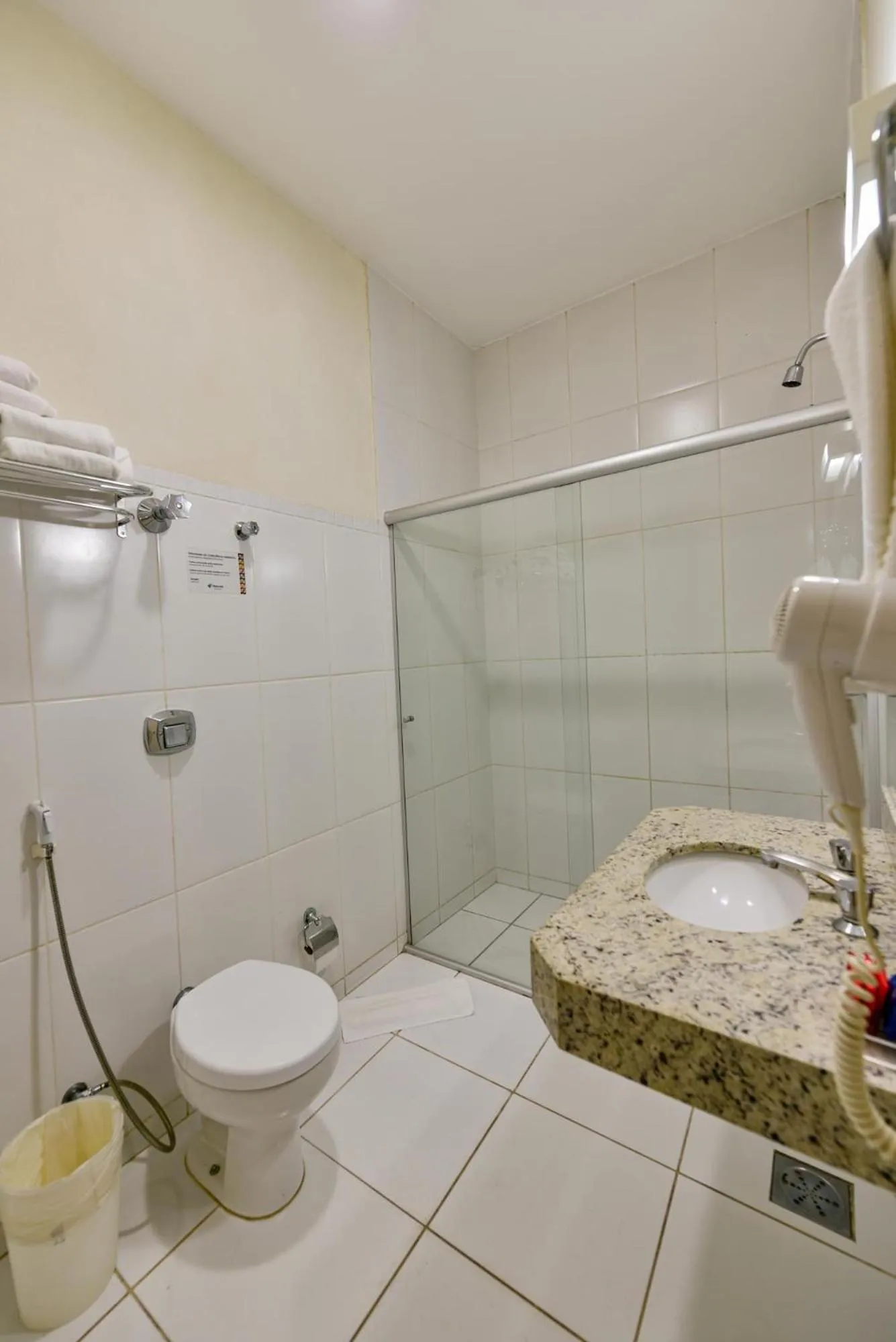 Bathroom in Plaza Inn Augustus