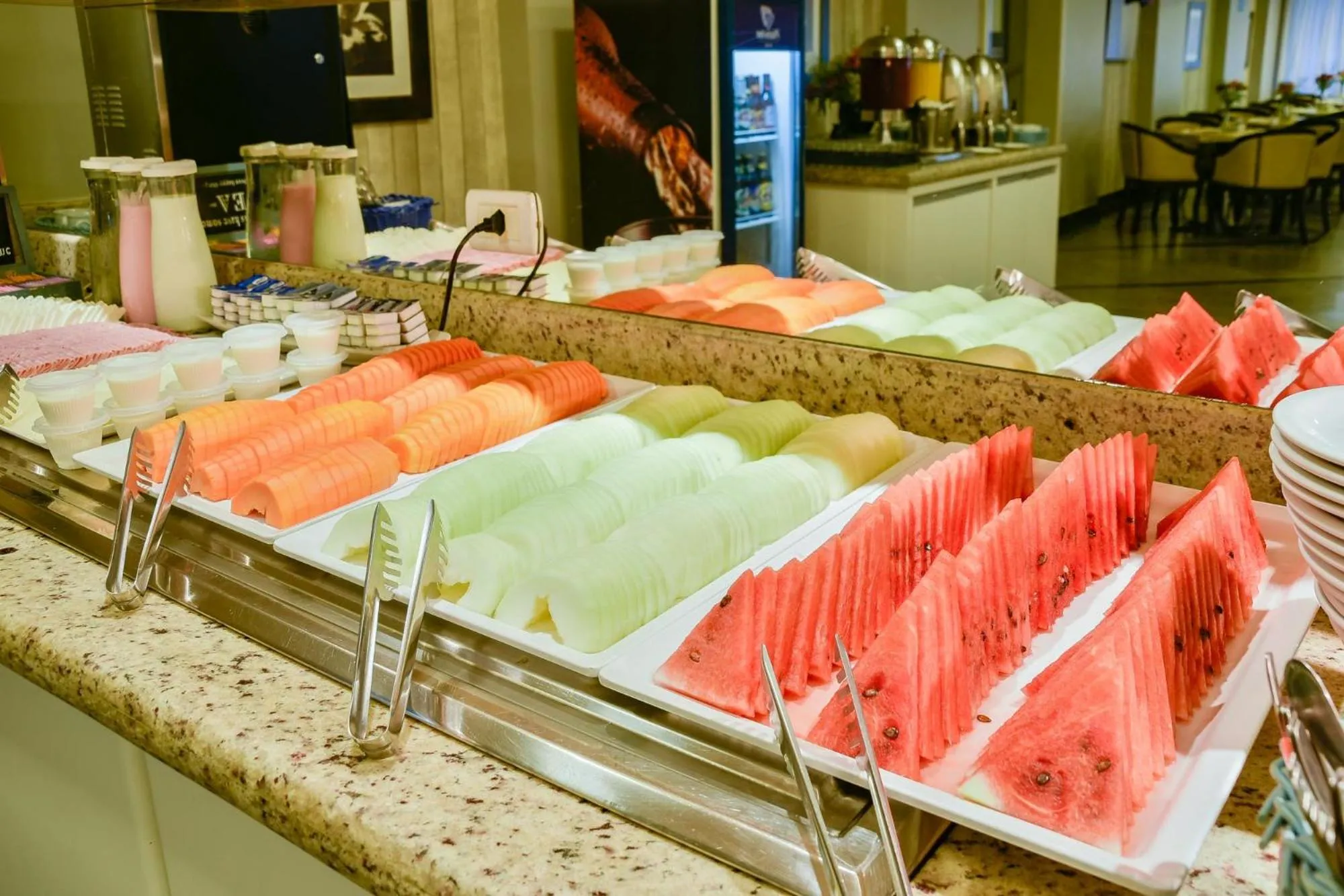 Breakfast in Plaza Inn Augustus