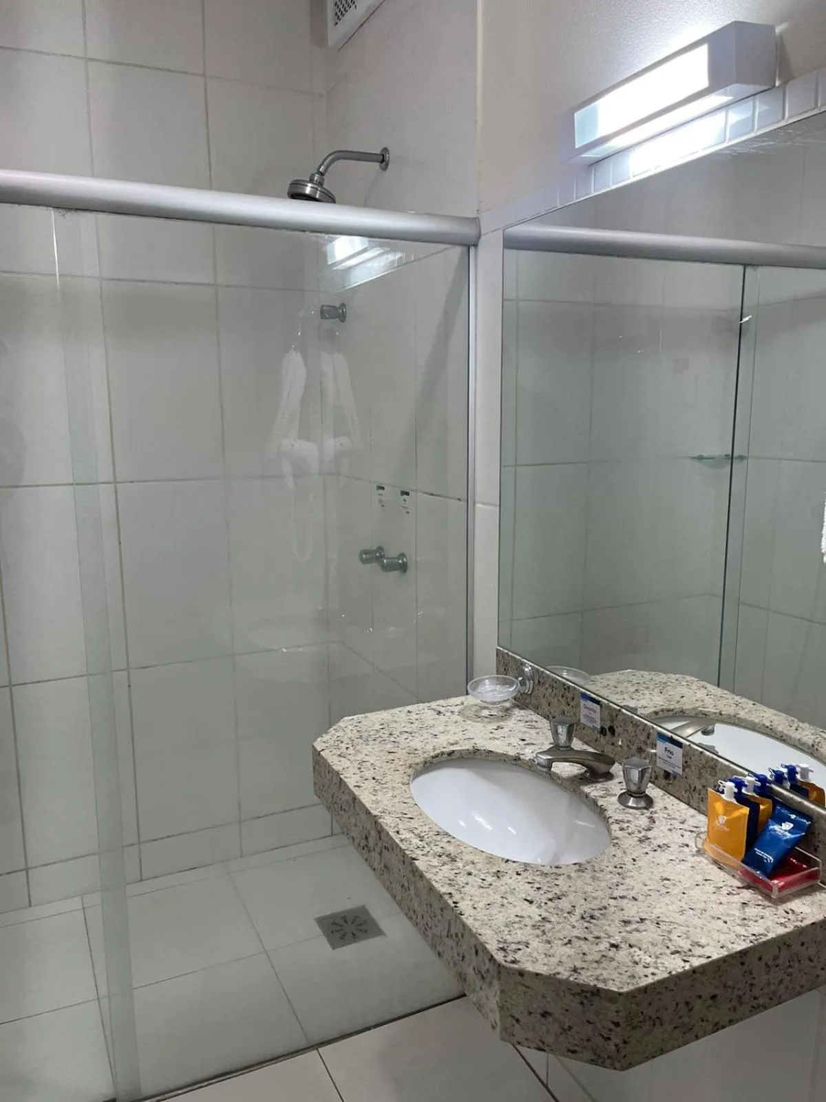 Bathroom in Plaza Inn Augustus