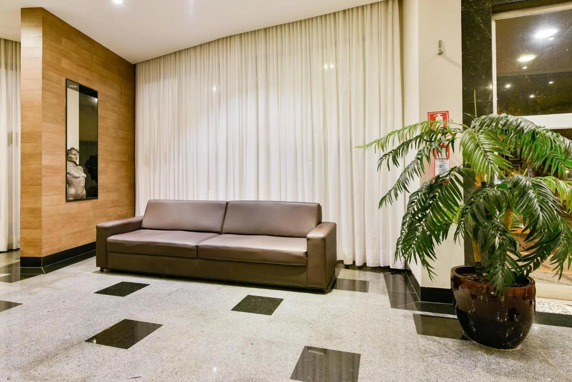 Lobby or reception in Plaza Inn Augustus