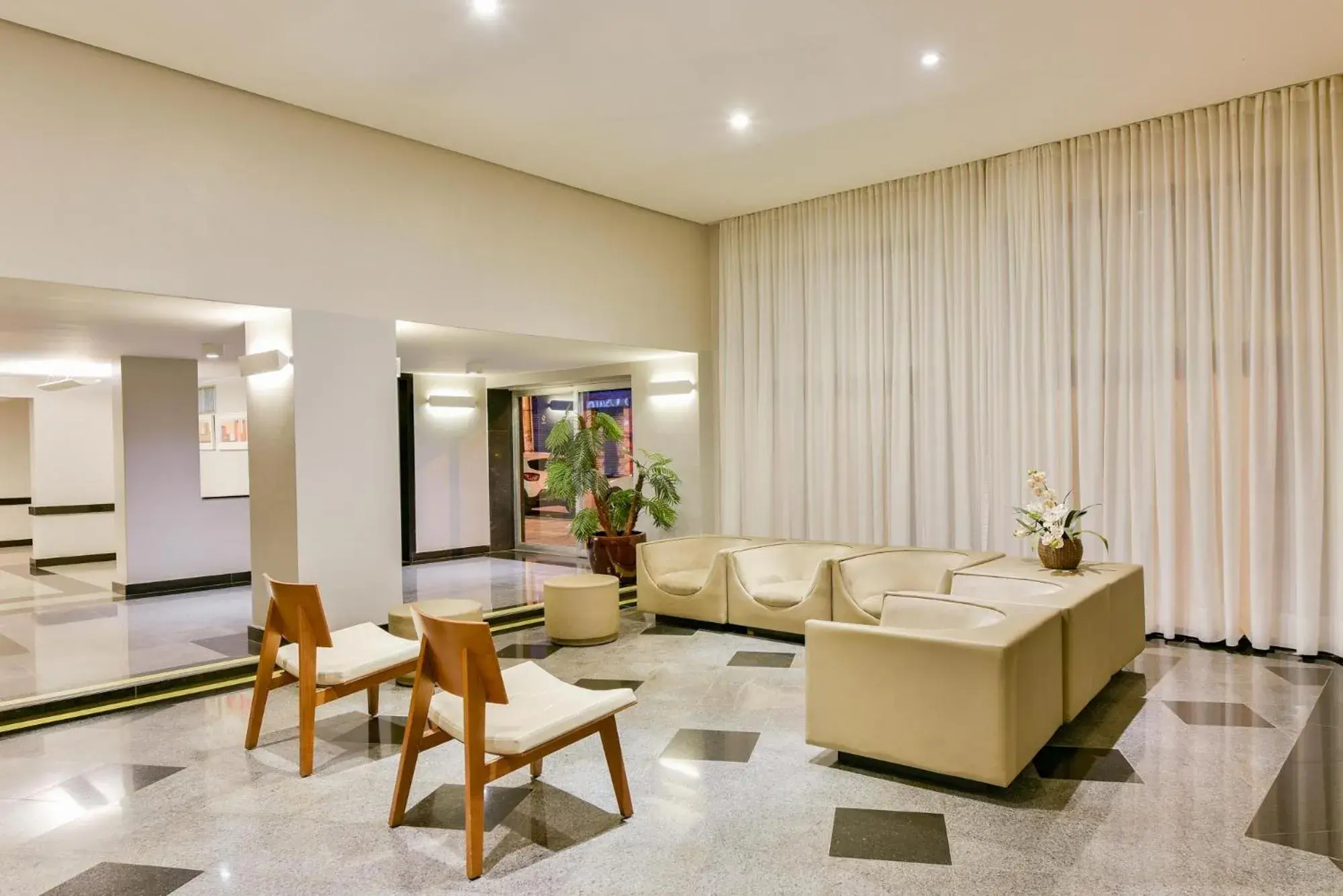 Lobby or reception in Plaza Inn Augustus Lobby or reception in Plaza Inn Augustus