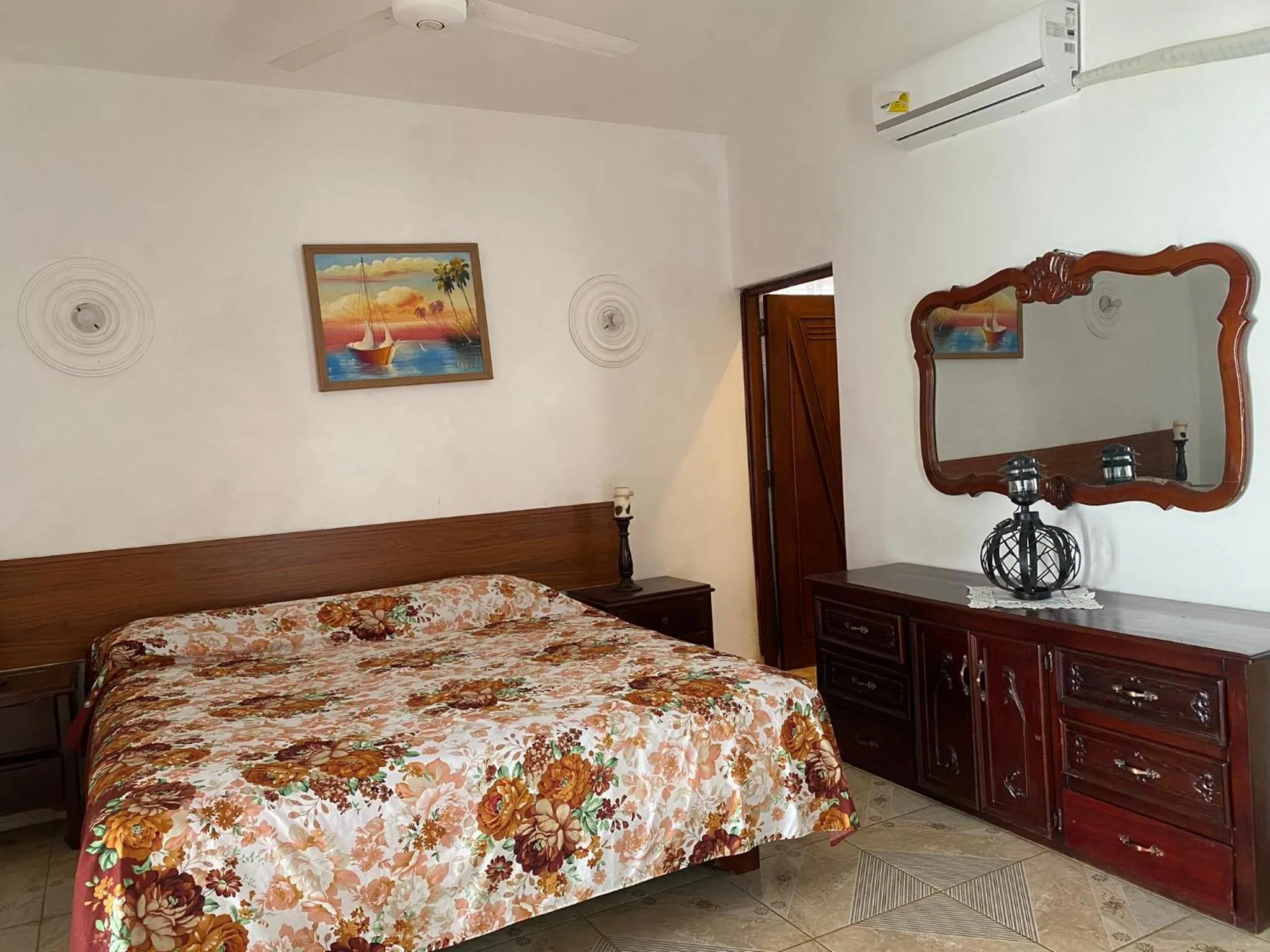 Bed in Villa Antonia 16