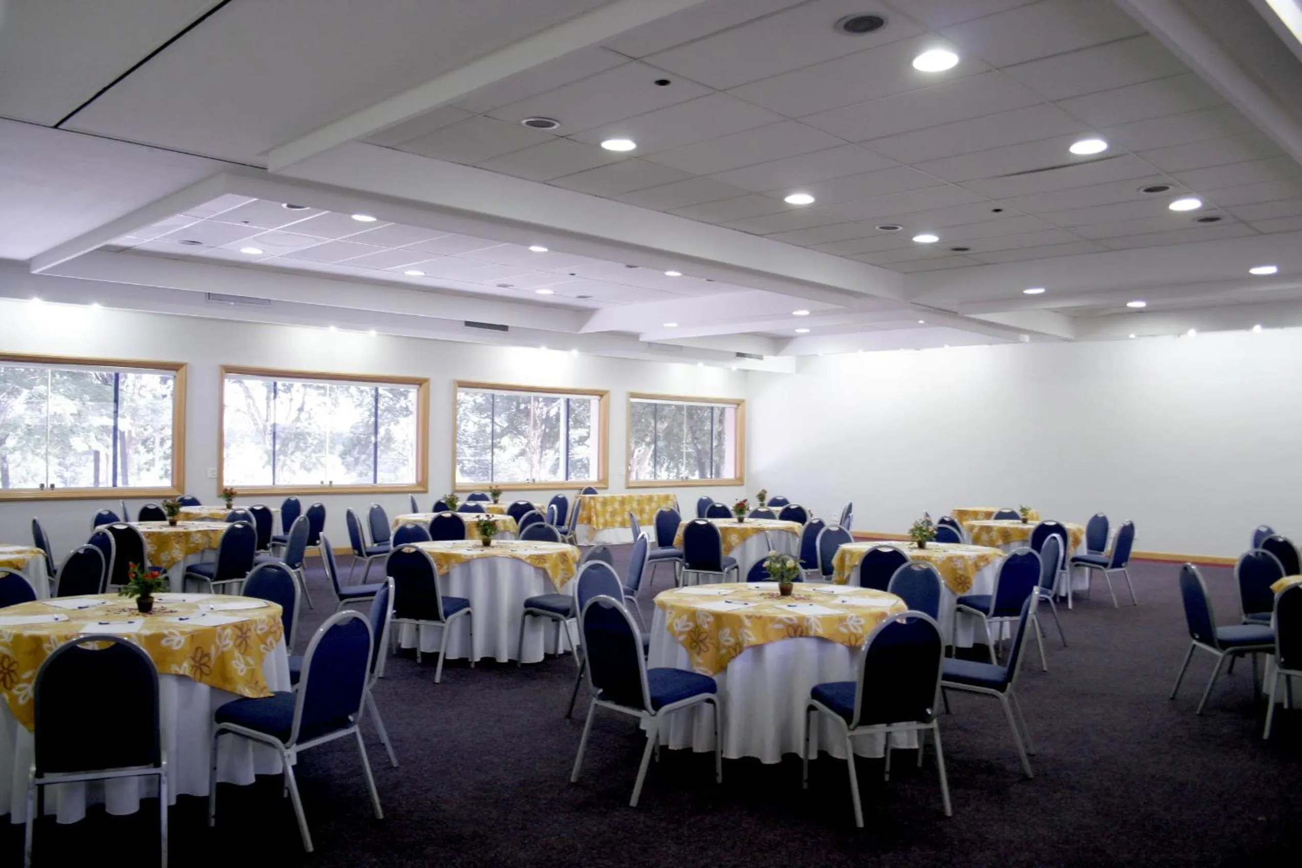 Restaurant/places to eat in Hotel Michelangelo