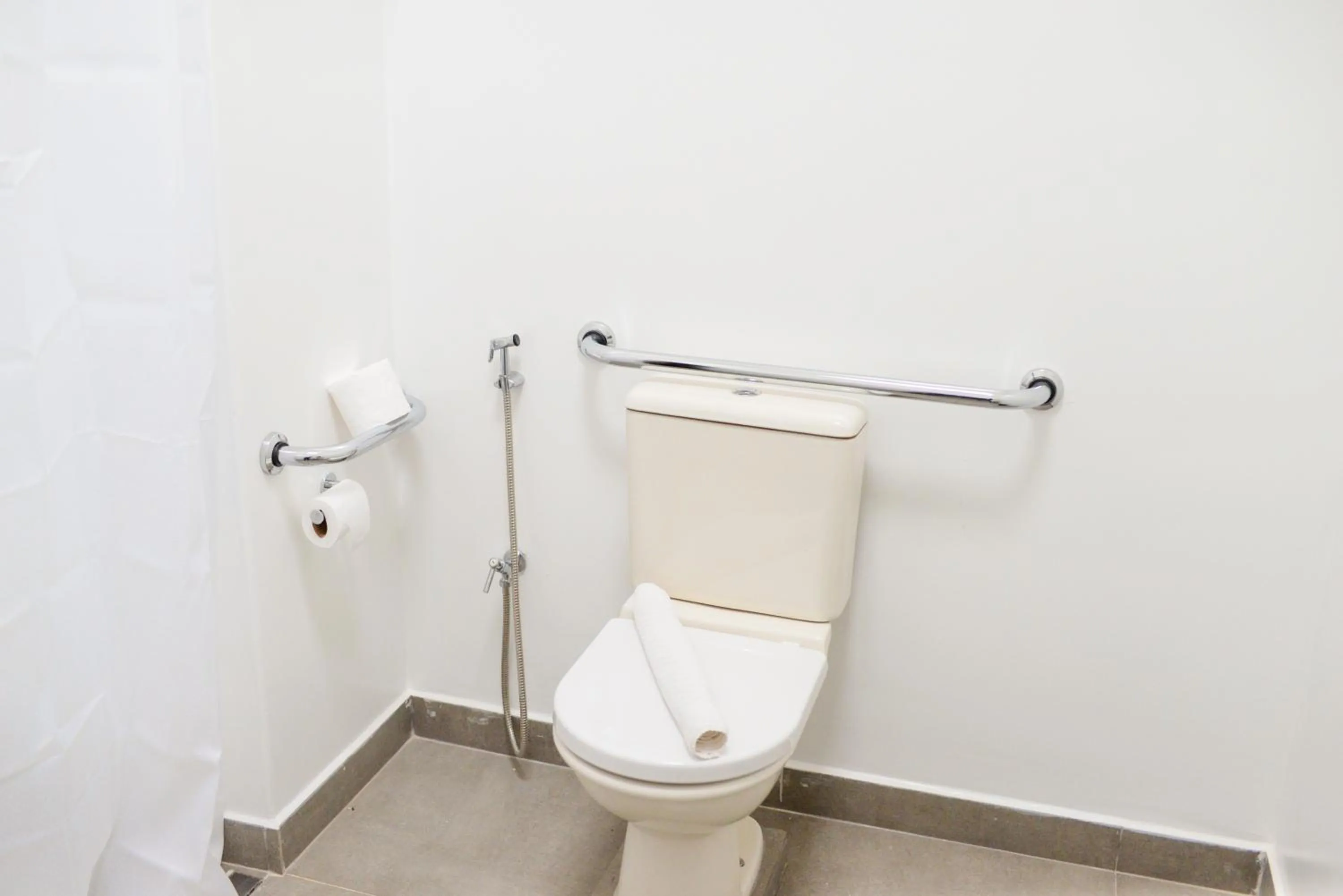 Bathroom in ibis Styles Rio Preto Monte Libano