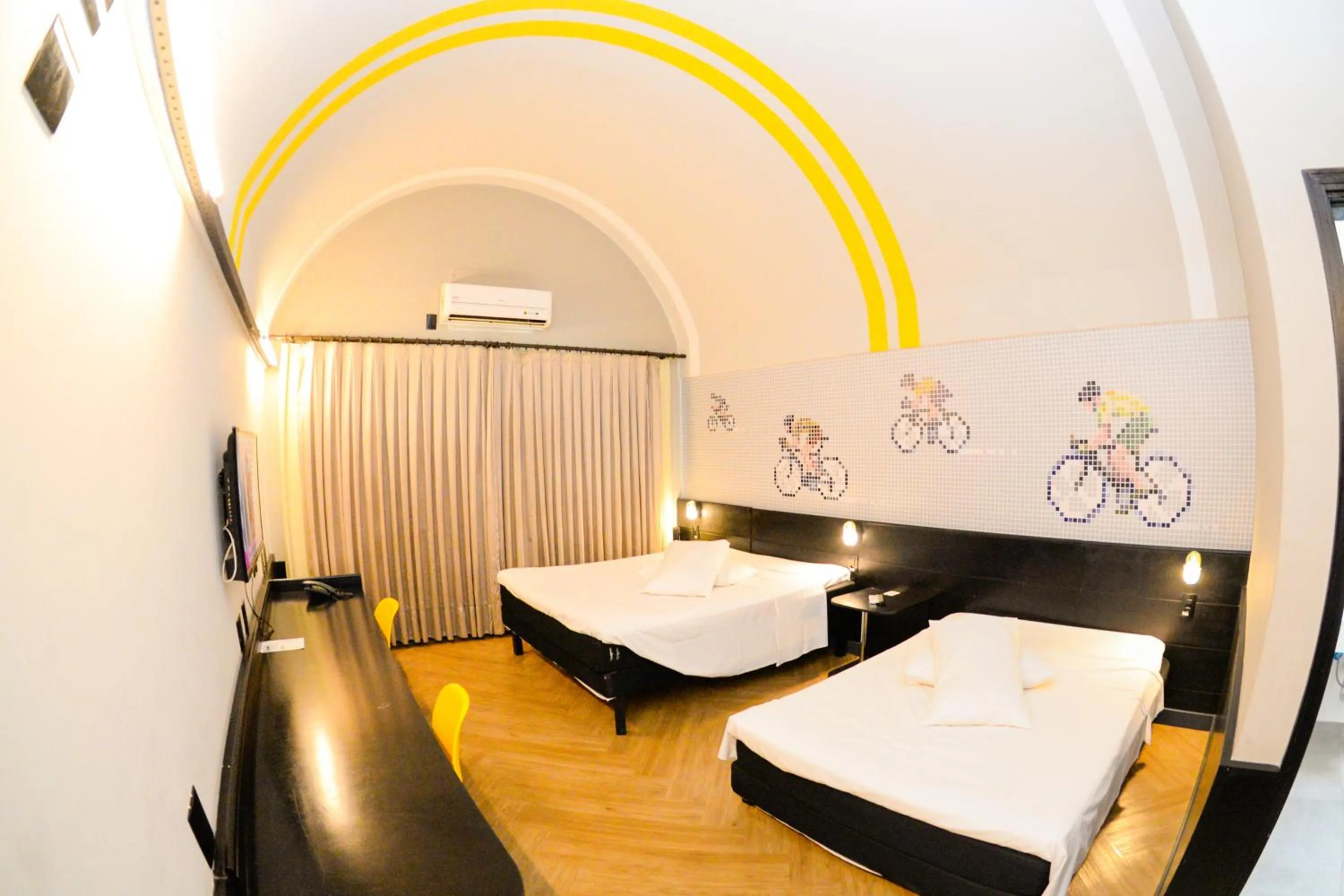 Photo of the whole room, Bed in ibis Styles Rio Preto Monte Libano