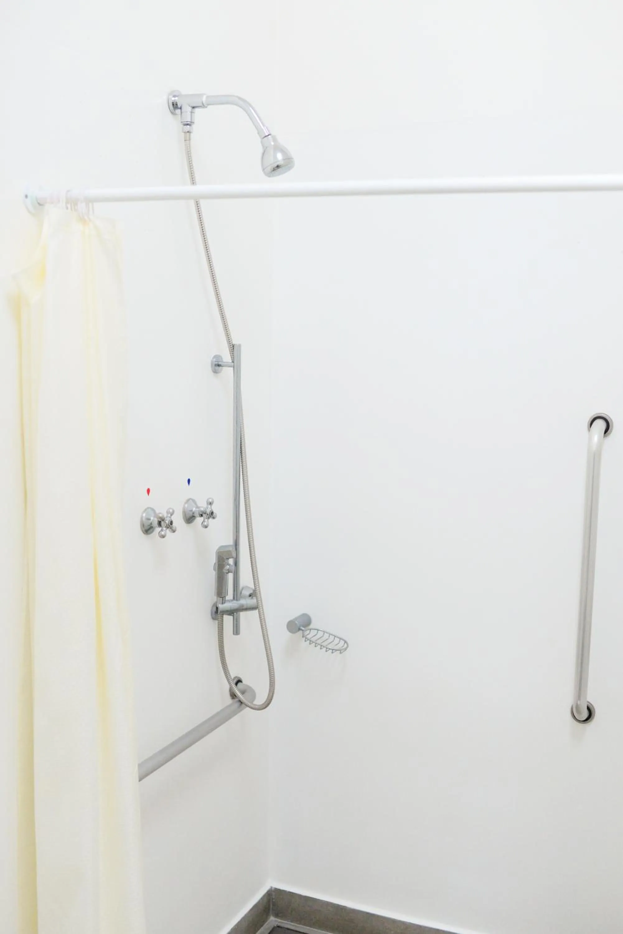 Bathroom in ibis Styles Rio Preto Monte Libano