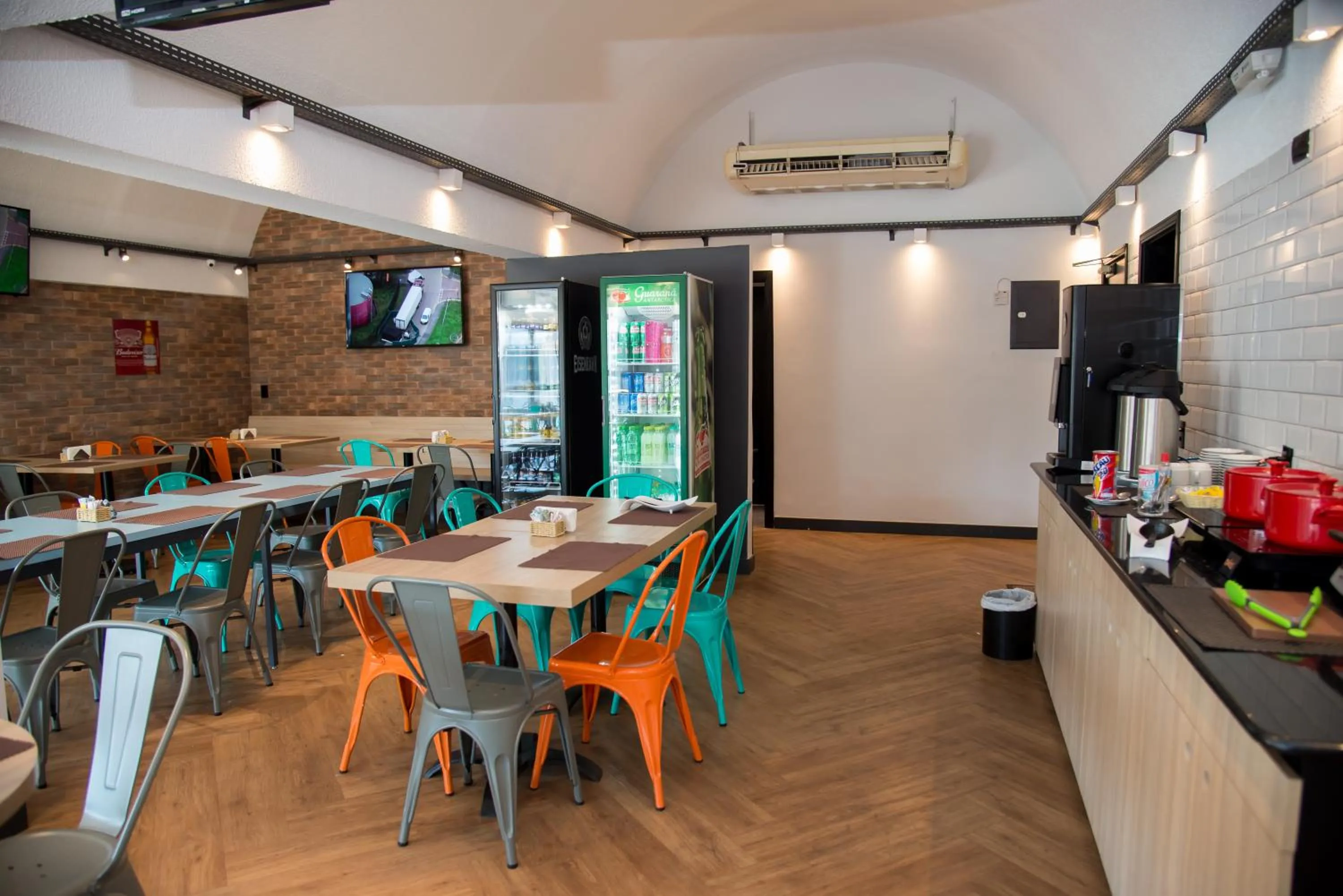 Restaurant/places to eat in ibis Styles Rio Preto Monte Libano