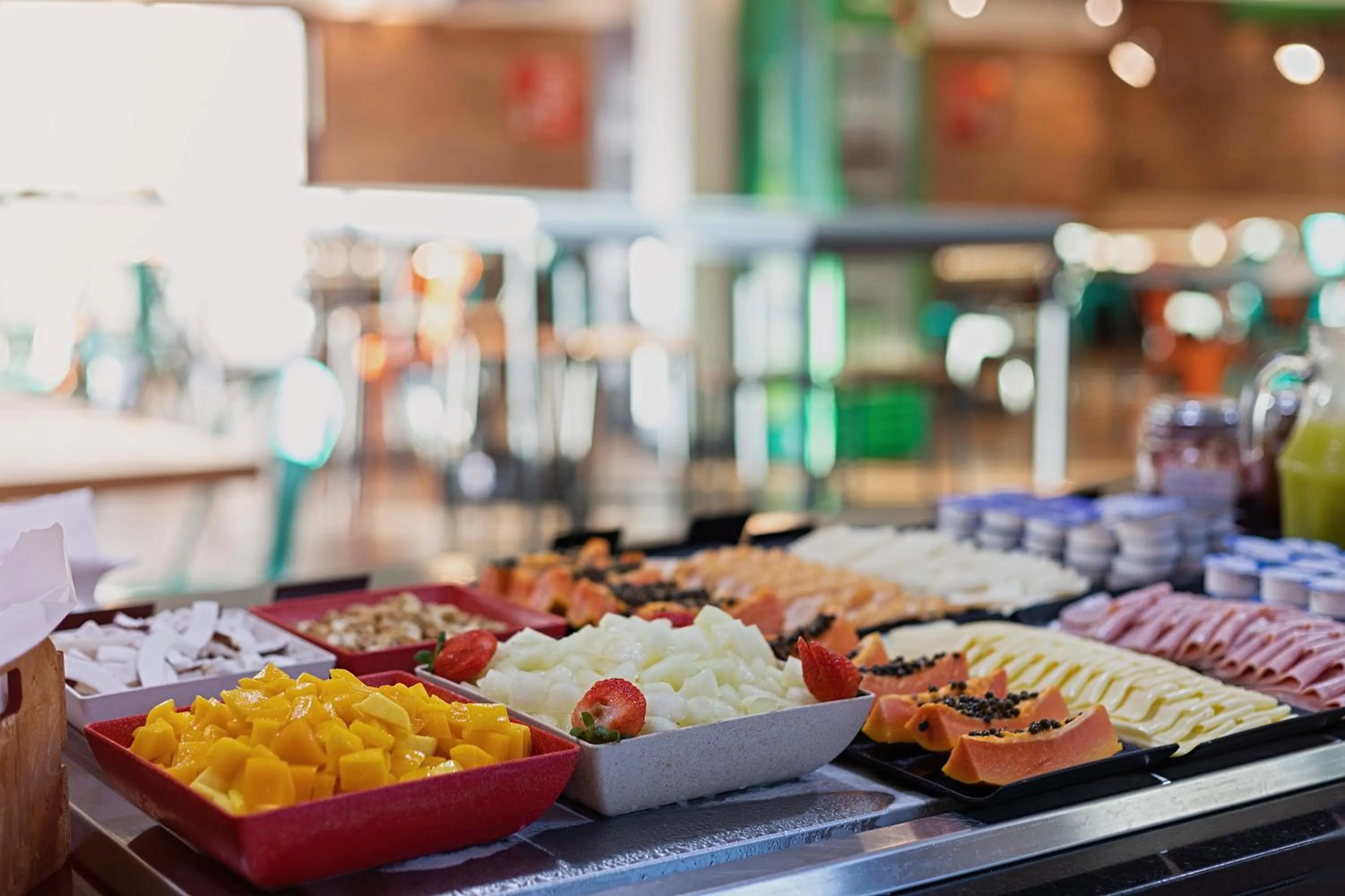 Buffet breakfast in ibis Styles Rio Preto Monte Libano