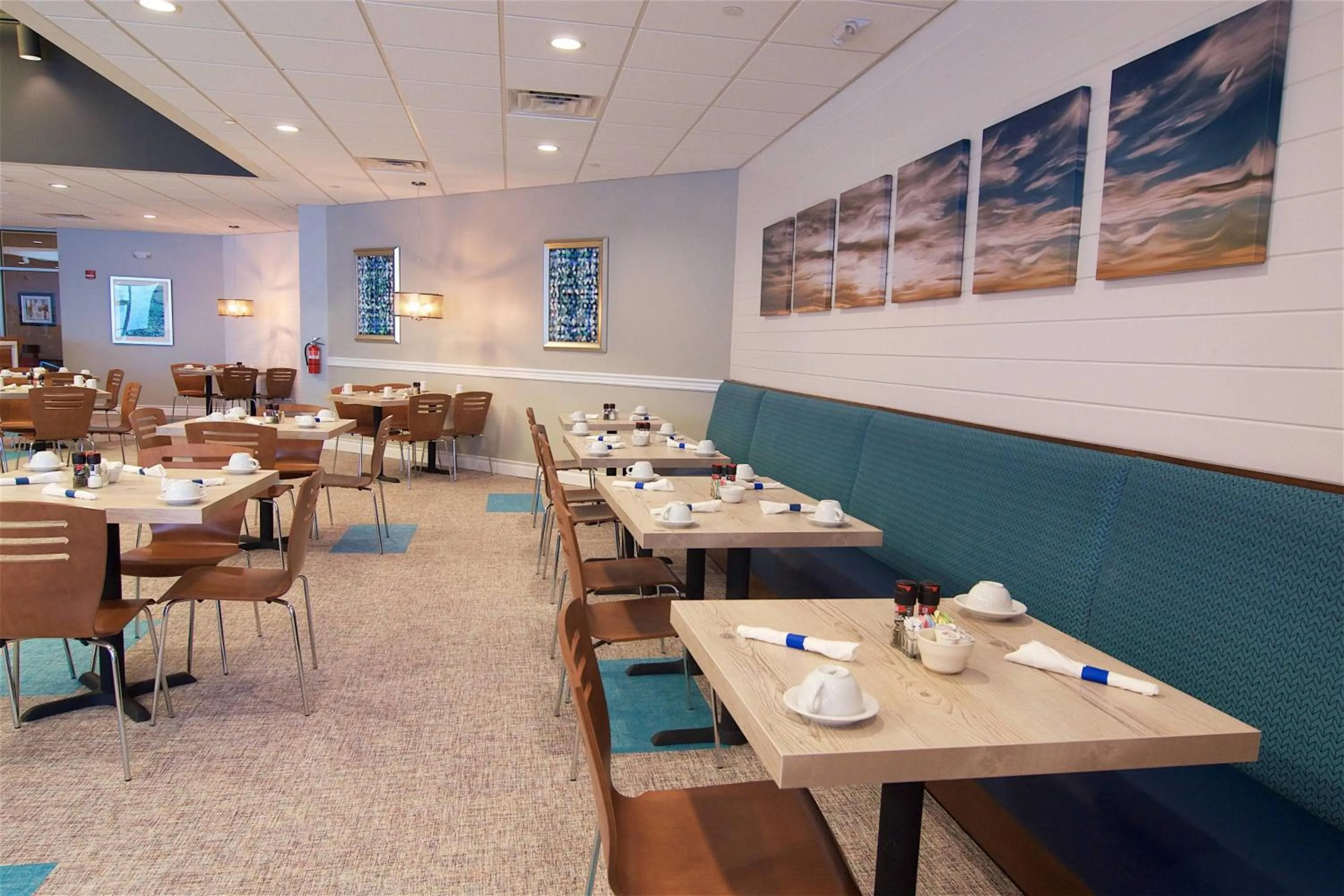 Restaurant/places to eat in Southbank Hotel Jacksonville Riverwalk