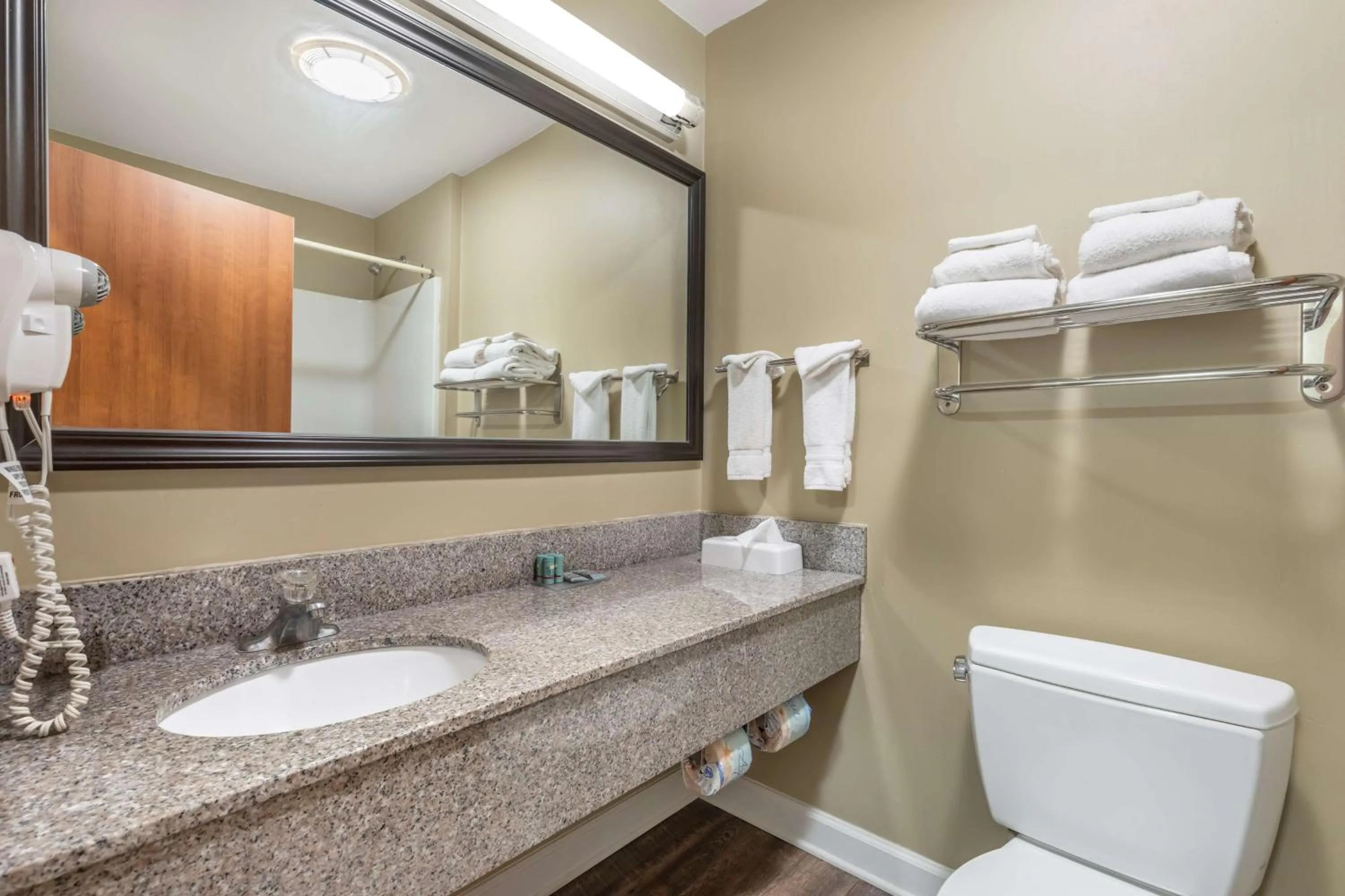 Bathroom in Best Western Ocean City Hotel and Suites