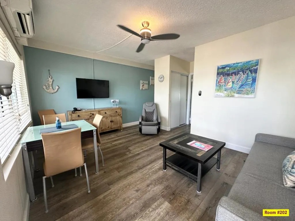 Windjammer Resort and Beach Club