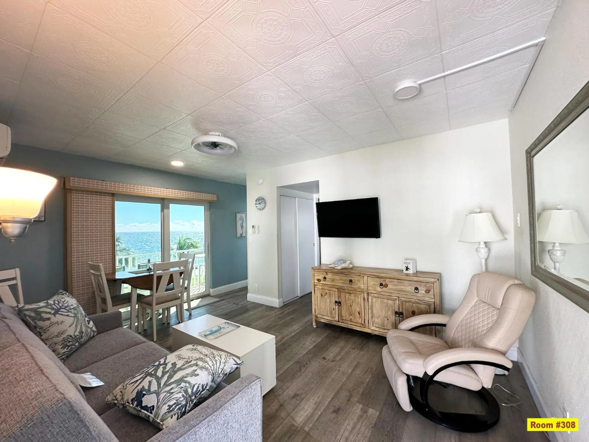 Windjammer Resort and Beach Club