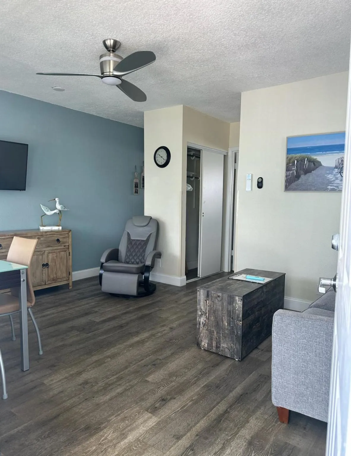 Windjammer Resort and Beach Club