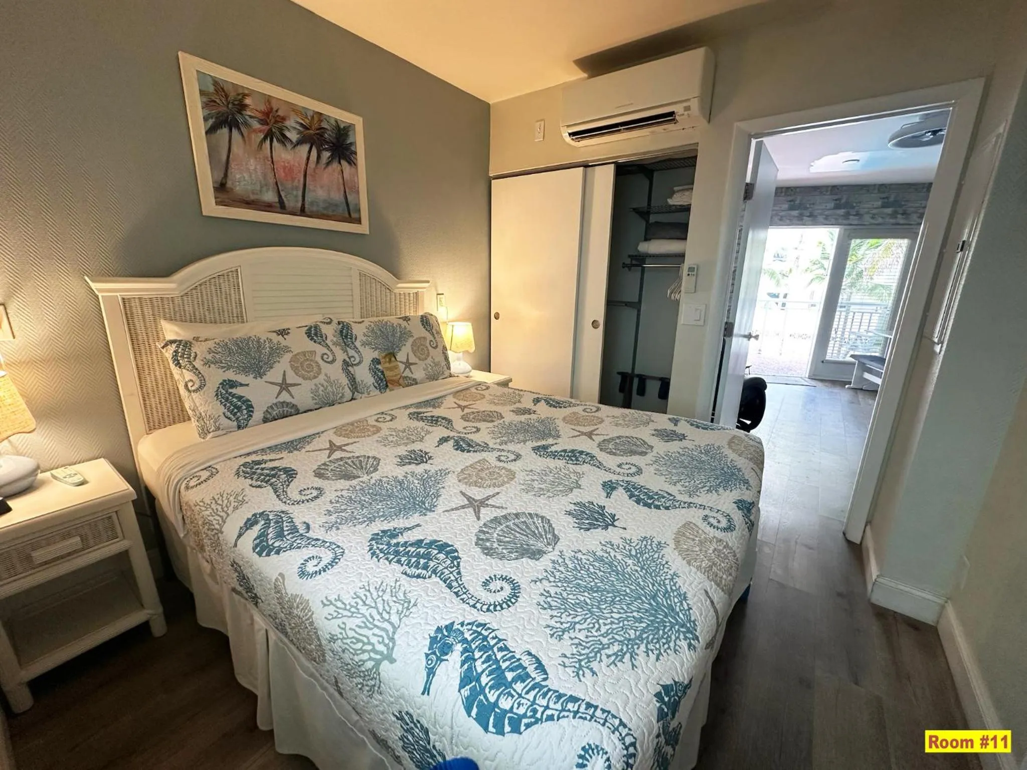 Bed in Windjammer Resort and Beach Club