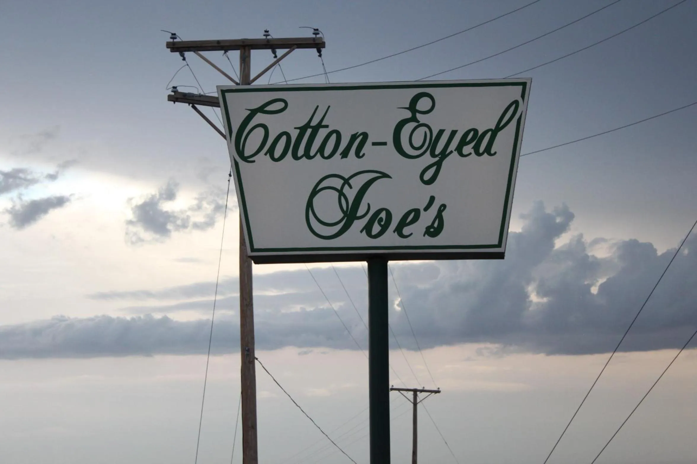 Restaurant/places to eat in Adobe Inn Motel