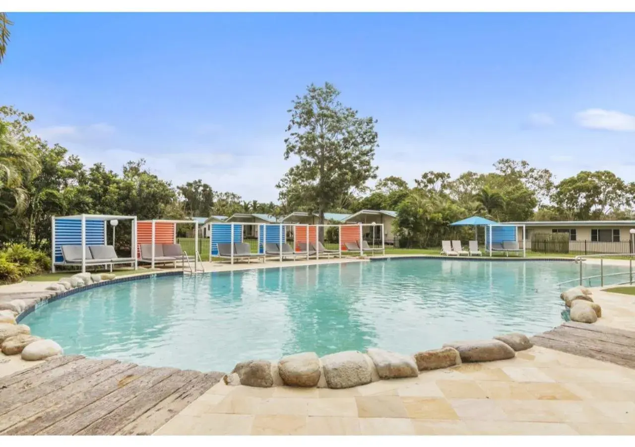 Pool view in Discovery Parks - Coolwaters, Yeppoon Pool view in Discovery Parks - Coolwaters, Yeppoon