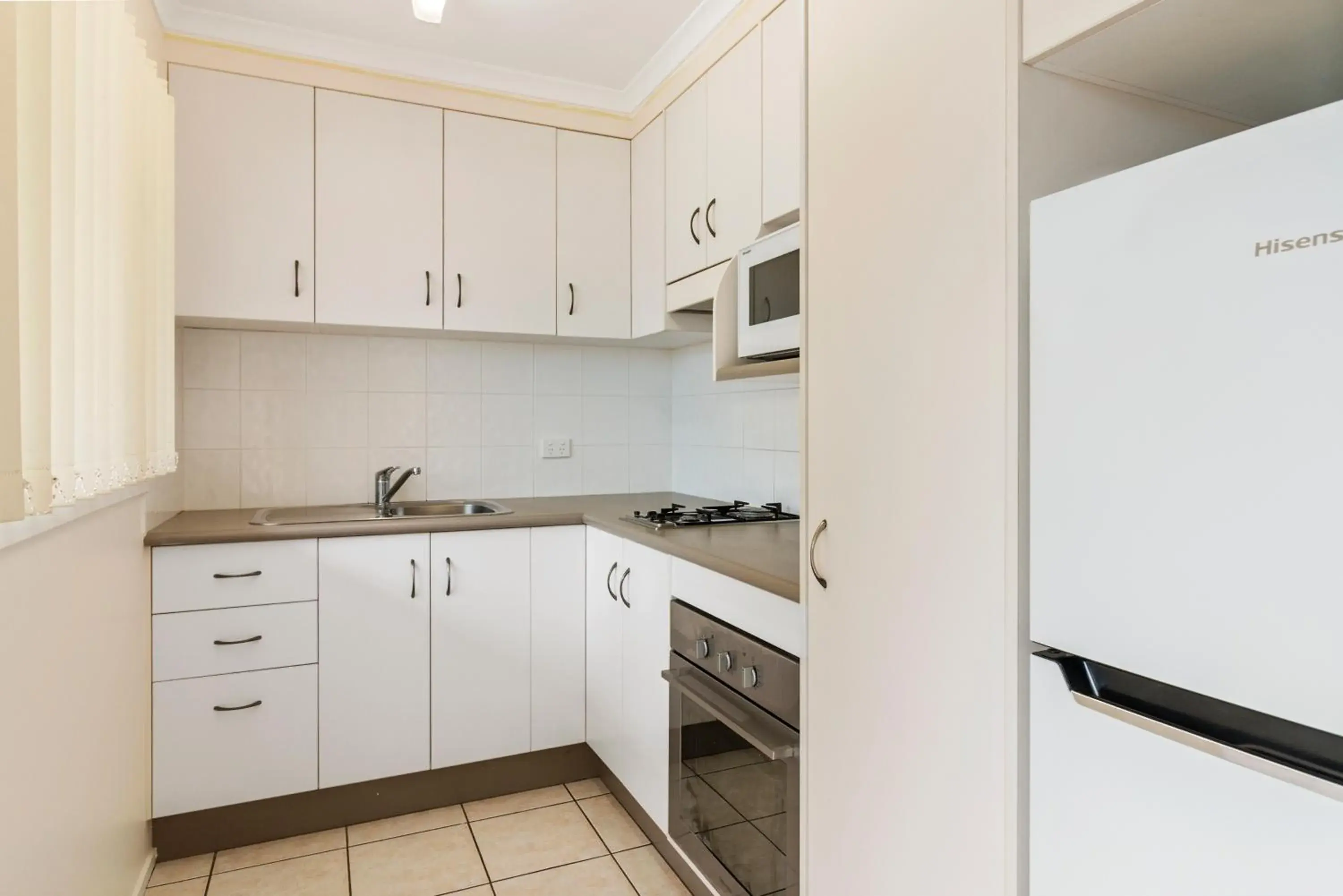 Kitchen or kitchenette in Discovery Parks - Coolwaters, Yeppoon Kitchen or kitchenette in Discovery Parks - Coolwaters, Yeppoon