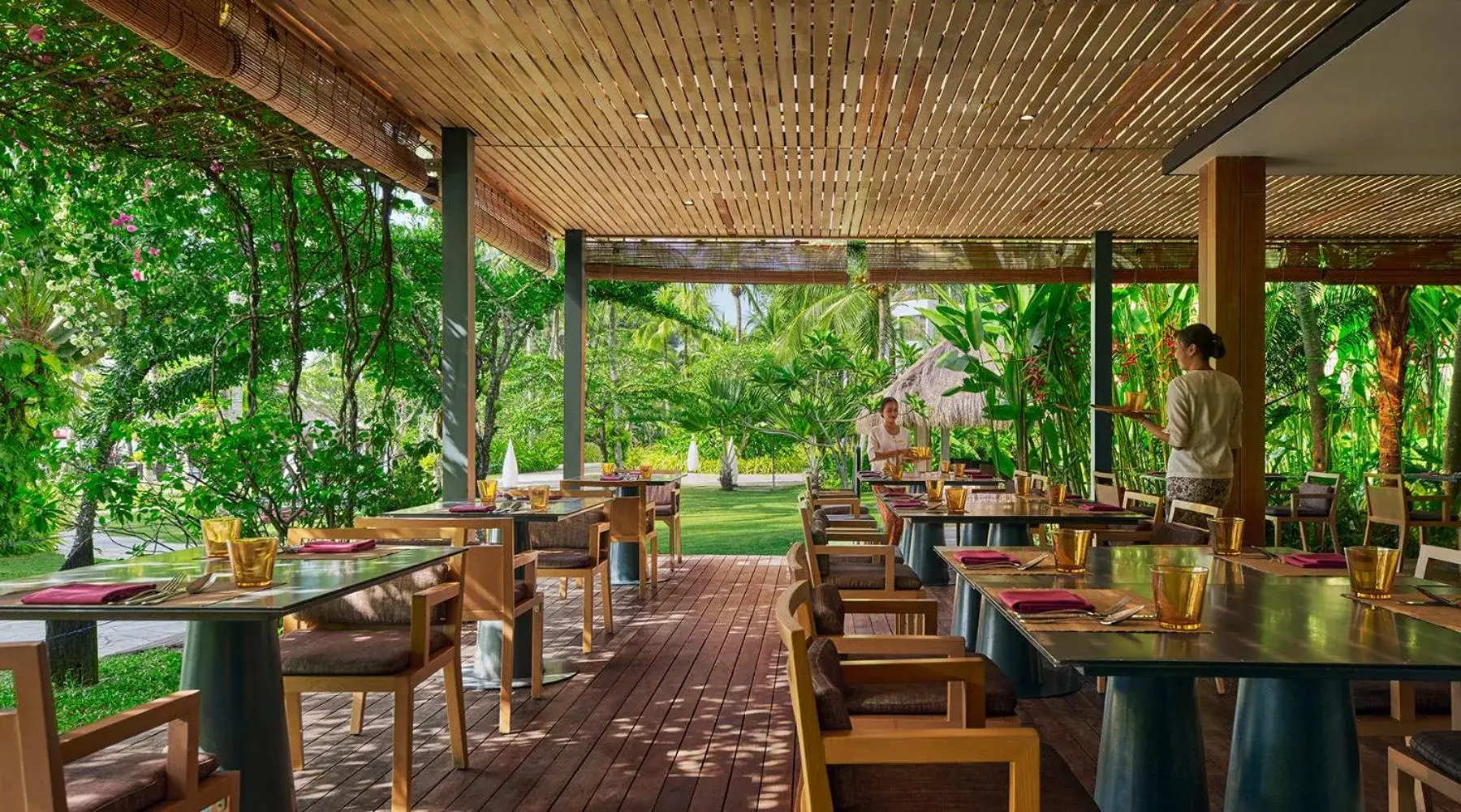 Restaurant/places to eat in PARKROYAL Penang Resort Restaurant/places to eat in PARKROYAL Penang Resort