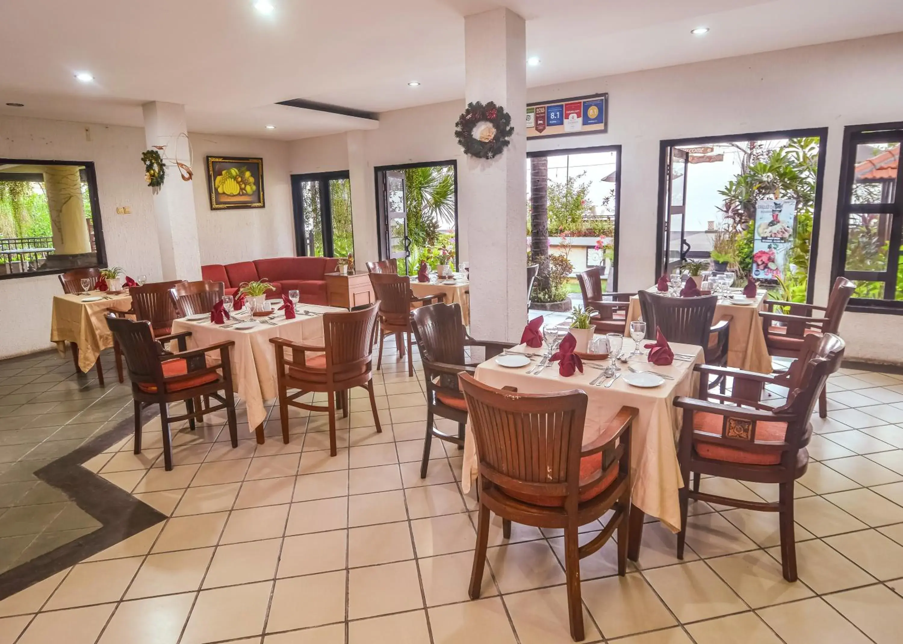 Restaurant/places to eat in Nugraha Lovina Seaview Resort & Spa Restaurant/places to eat in Nugraha Lovina Seaview Resort & Spa