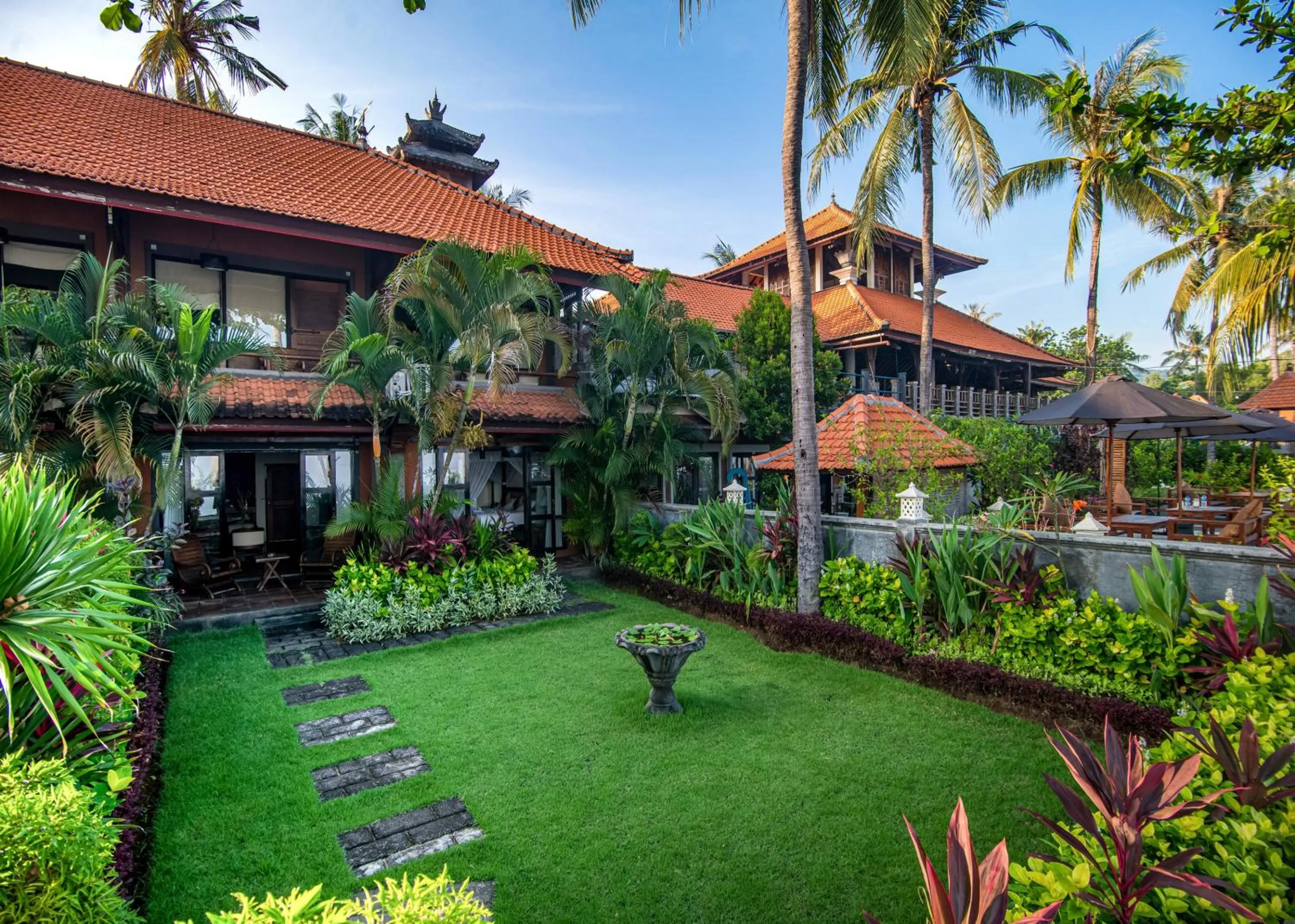 Garden in Nugraha Lovina Seaview Resort & Spa