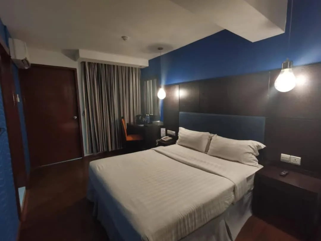 Bed in 2 Inn 1 Boutique Hotel & Spa