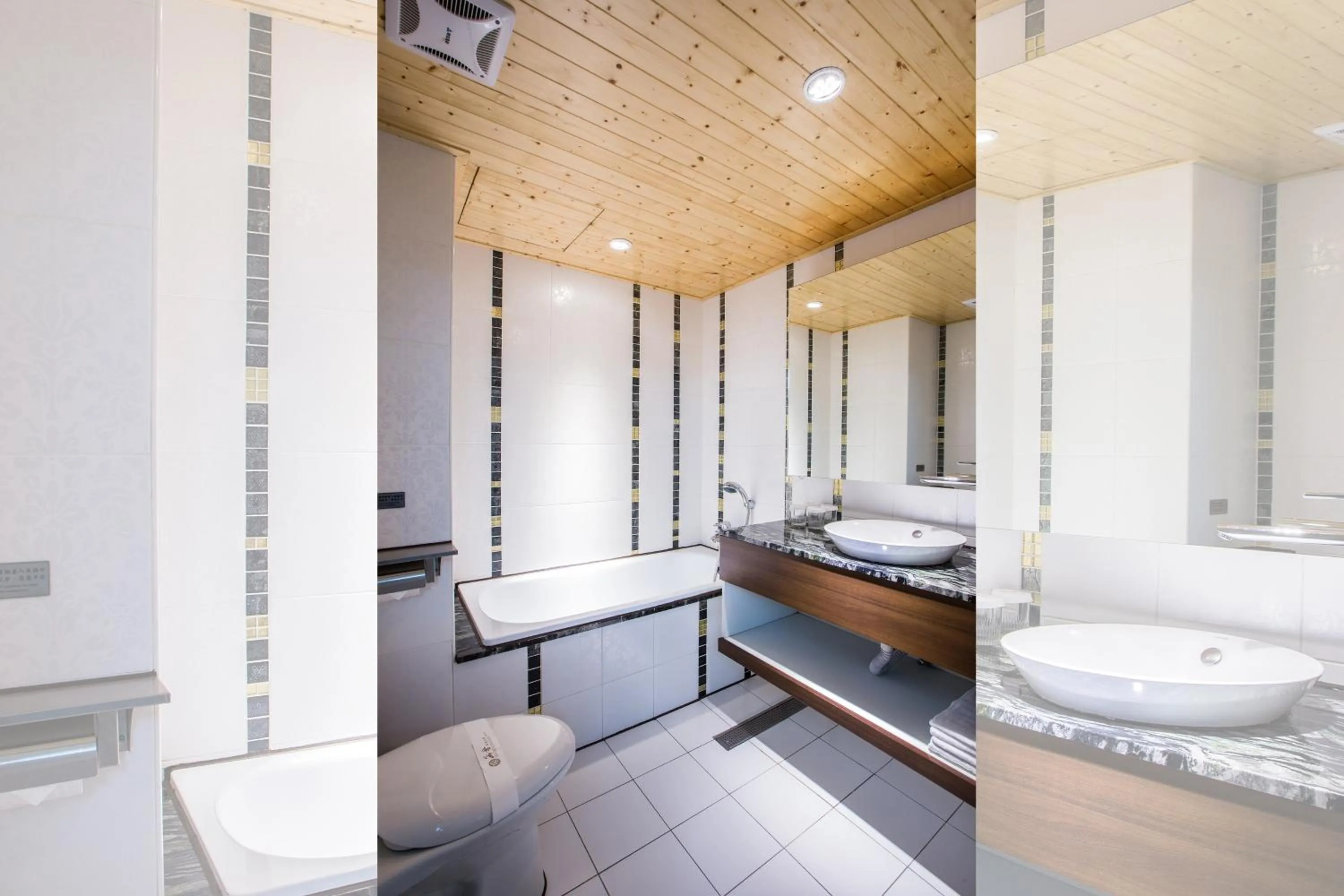 Bed in Han She Hotel