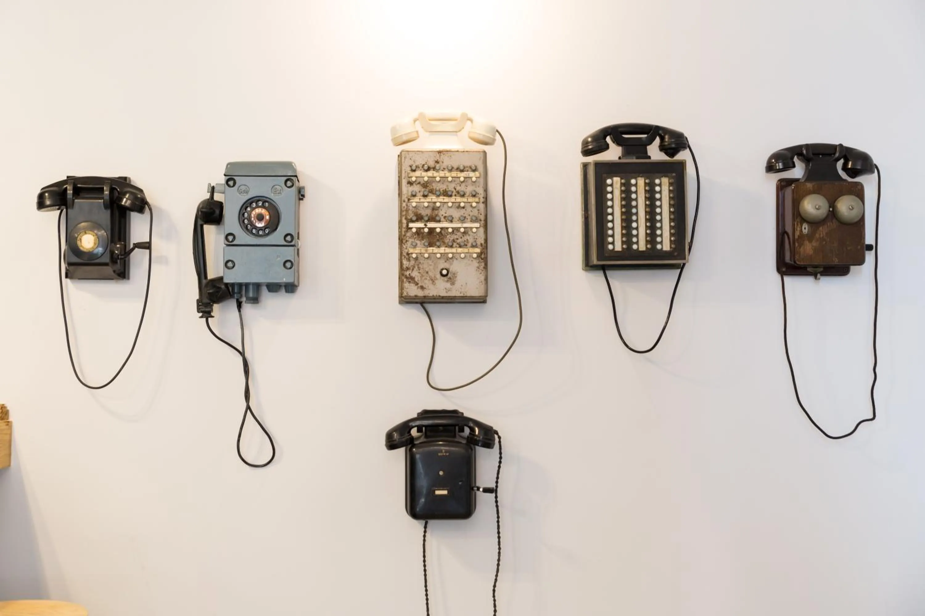 Decorative detail in The Dante House by House In Naples