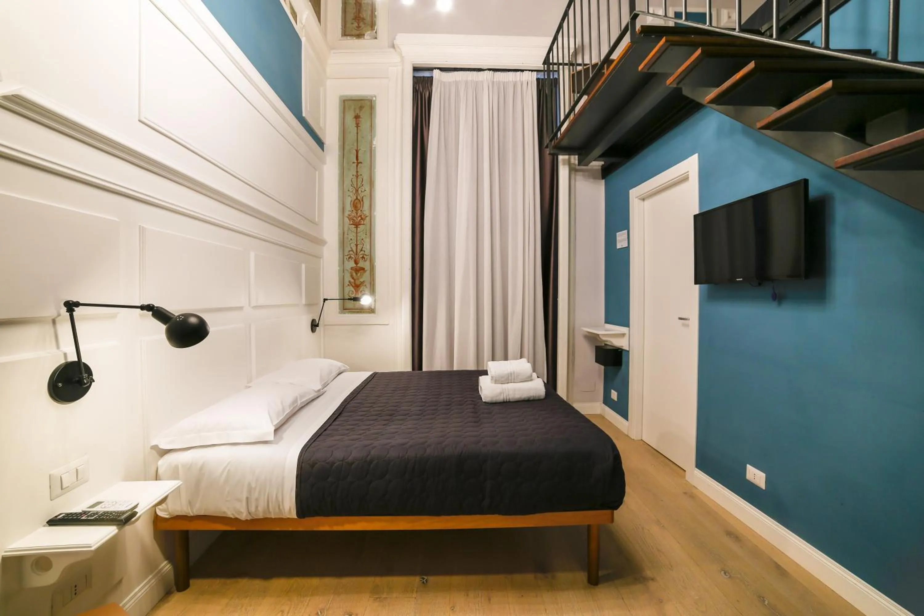 Bed in The Dante House by House In Naples