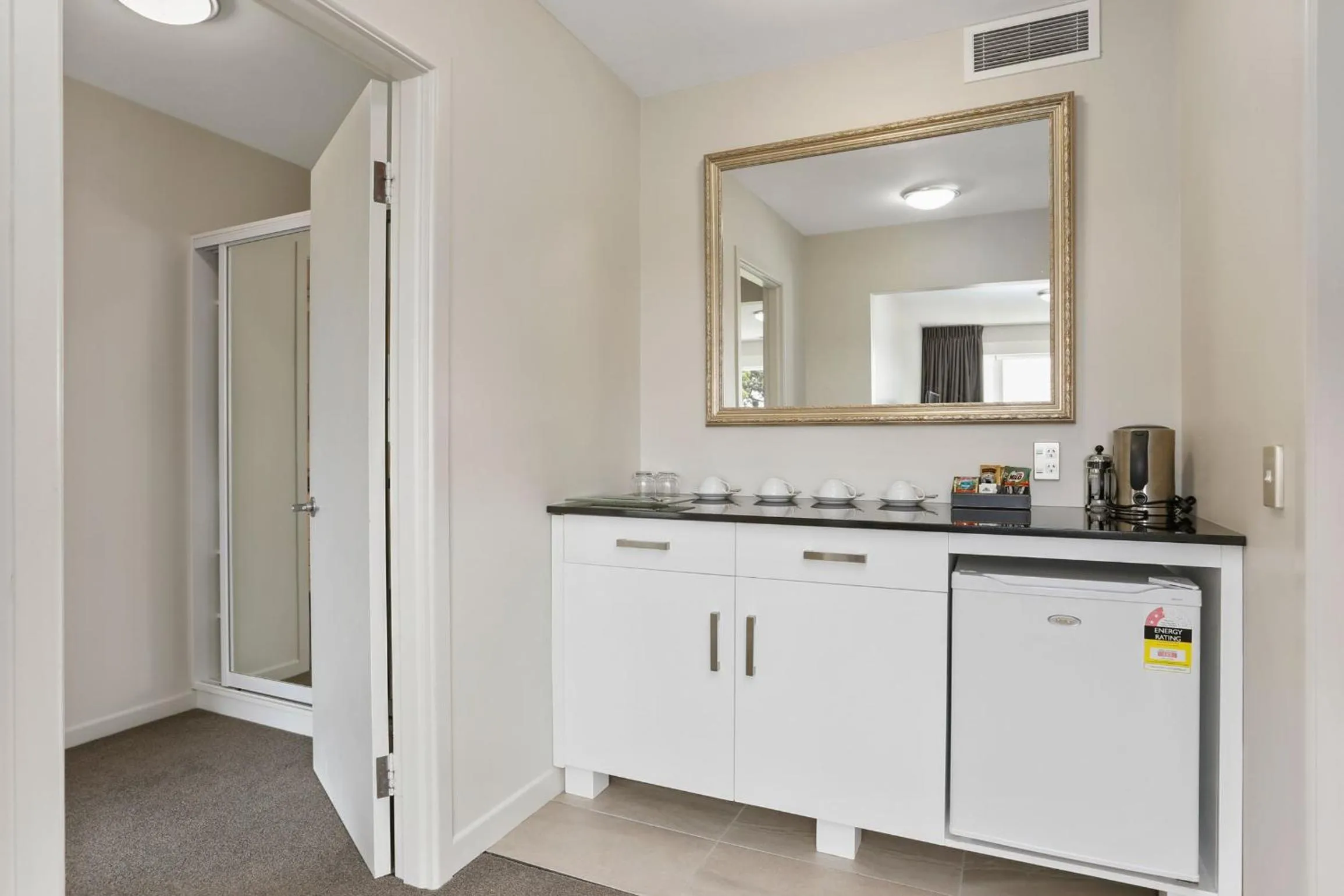 Coffee/tea facilities in Waitakere Resort & Spa