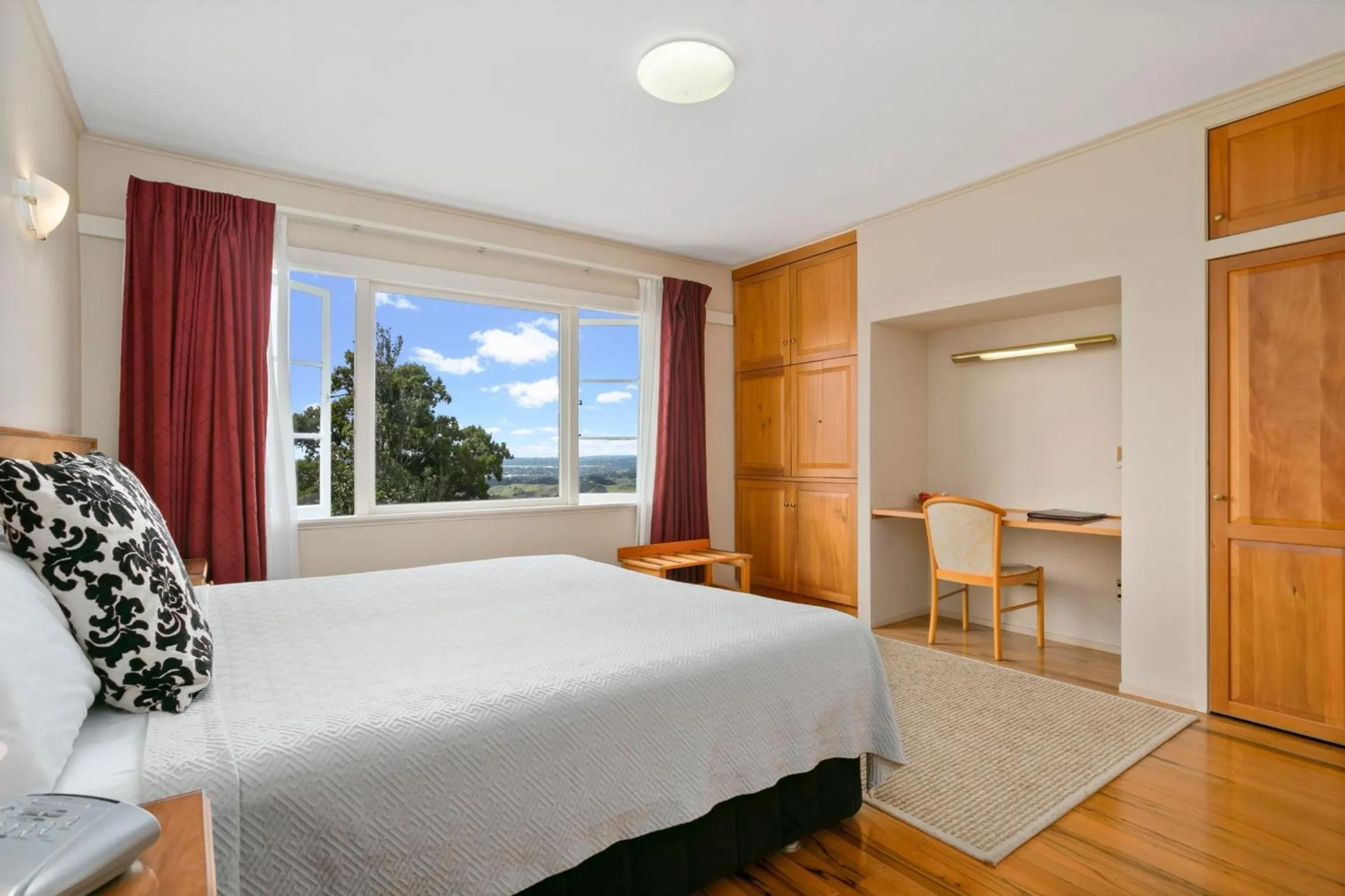 Photo of the whole room, Bed in Waitakere Resort & Spa
