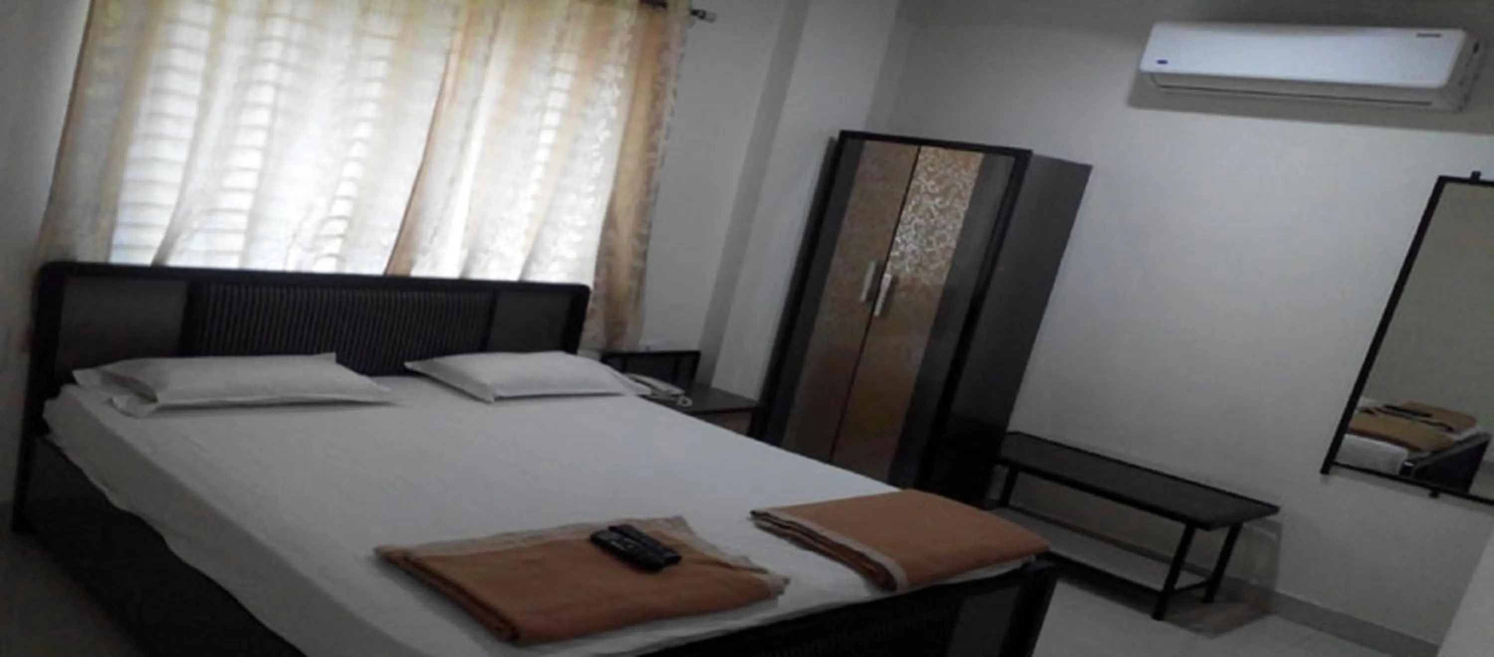 Anand Mahal Hotel