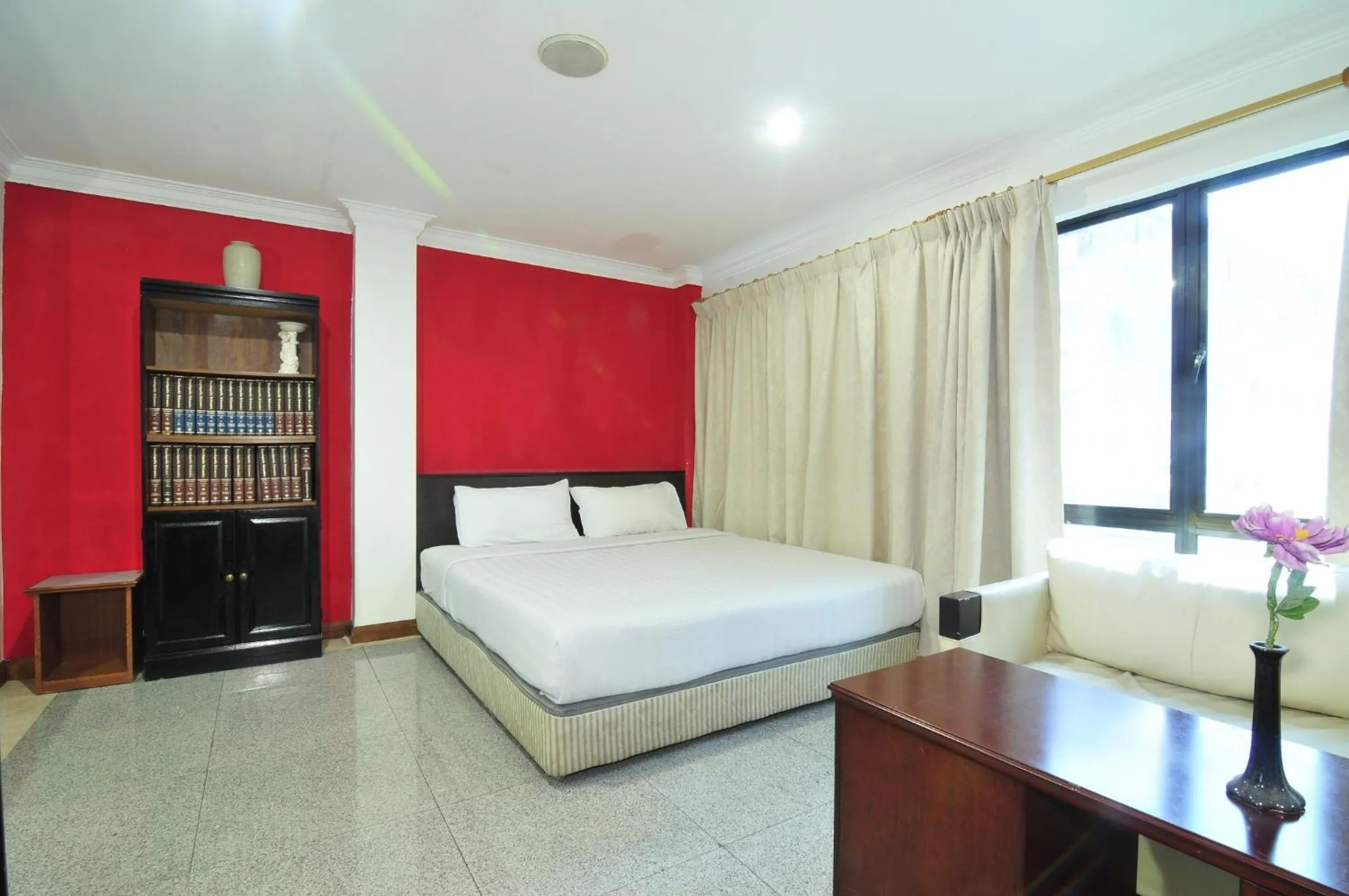 Bedroom, Bed in Hotel China Town 2