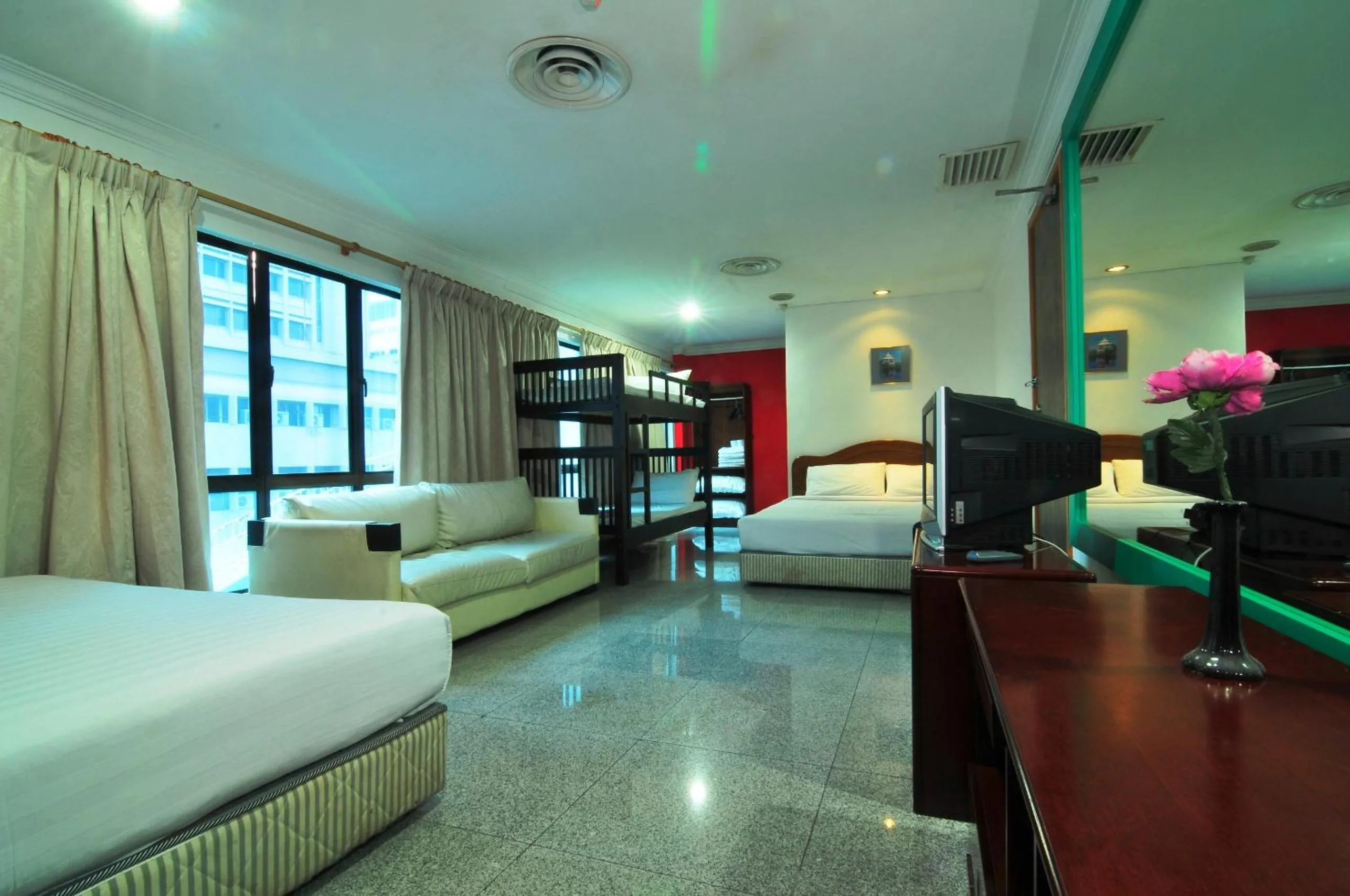 Bedroom, Bed in Hotel China Town 2