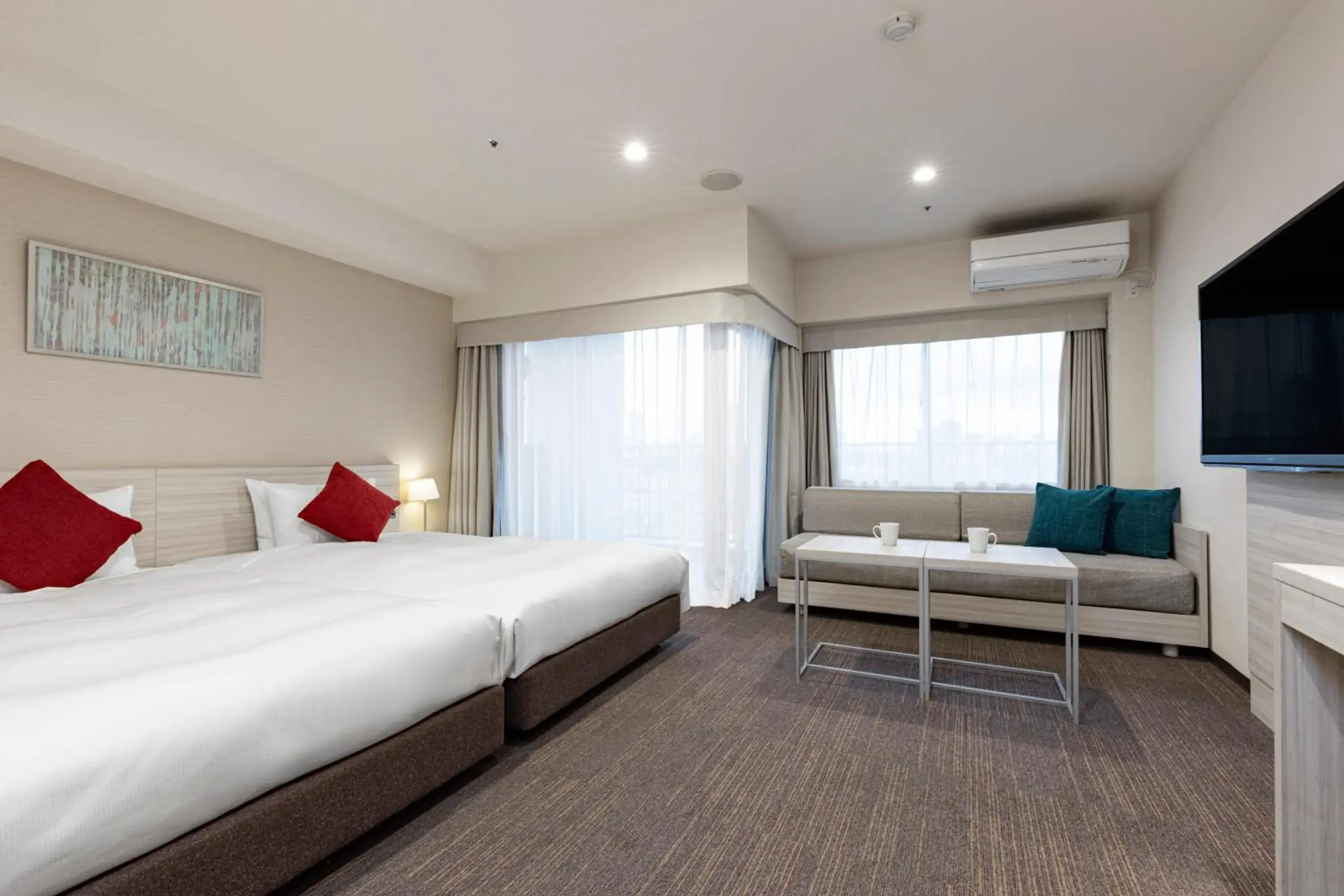 Photo of the whole room, Bed in Tokyu Stay Yotsuya - Shinjuku Area Photo of the whole room, Bed in Tokyu Stay Yotsuya - Shinjuku Area