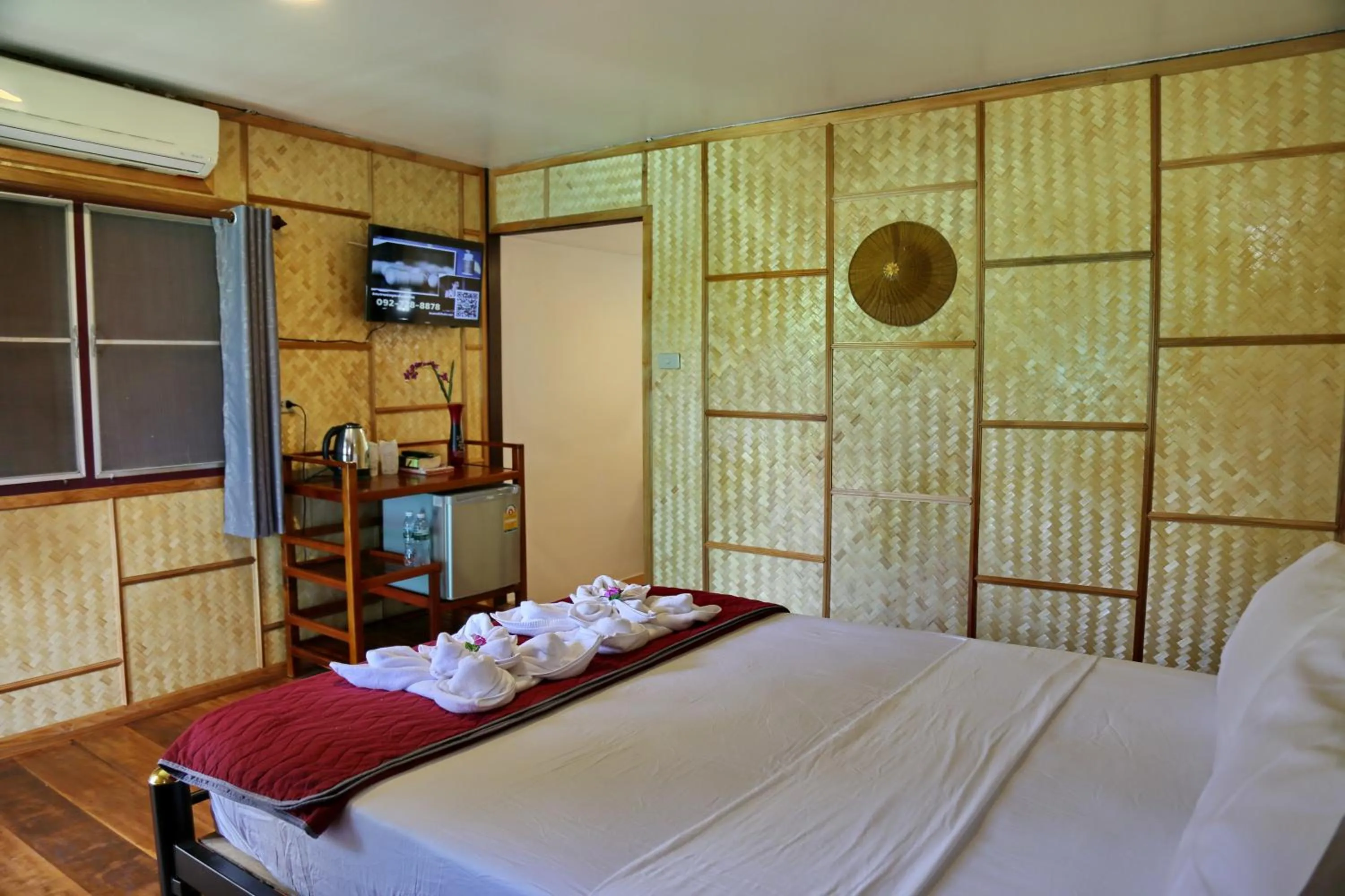 Bed in TP Hut Bungalows