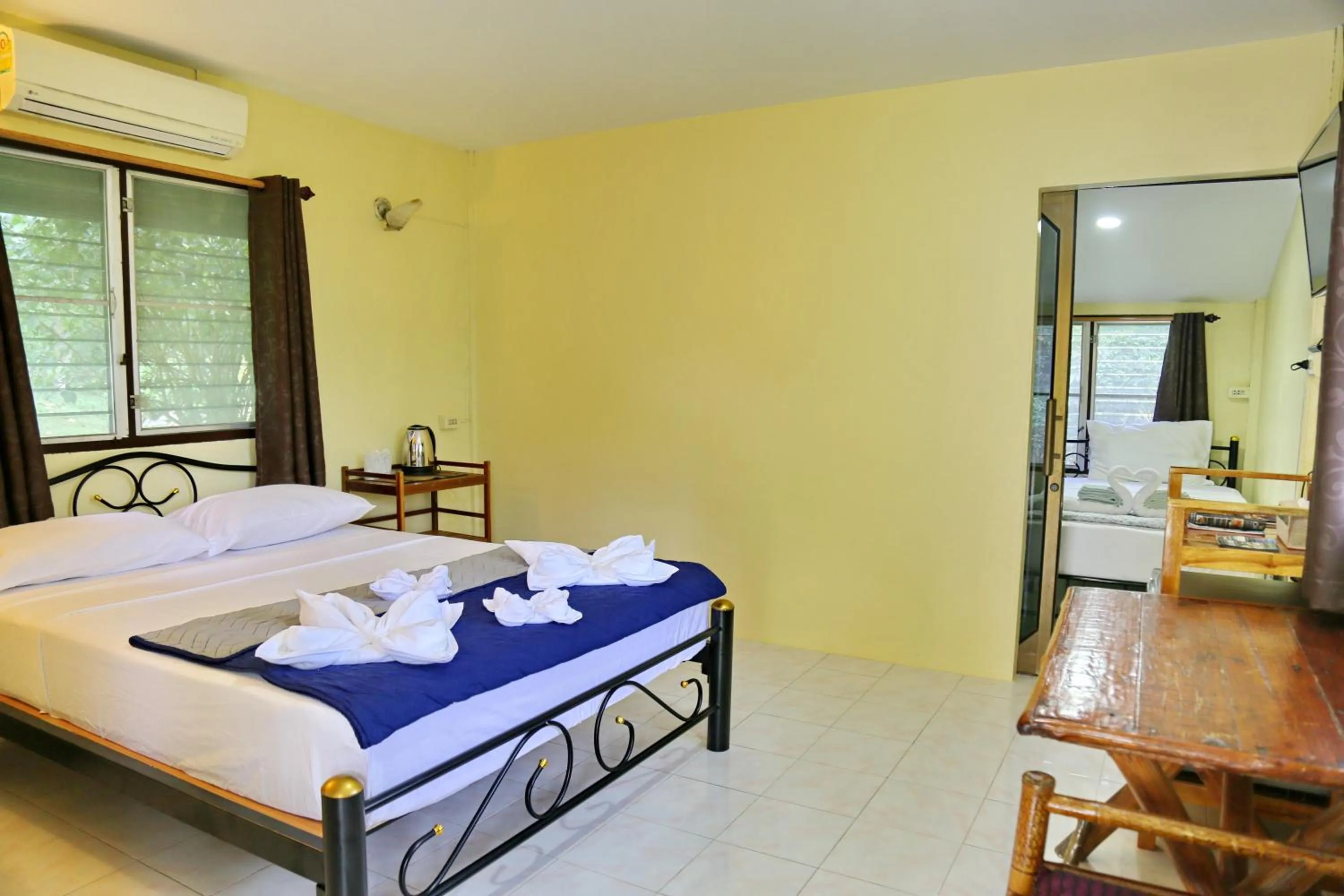 Bed in TP Hut Bungalows