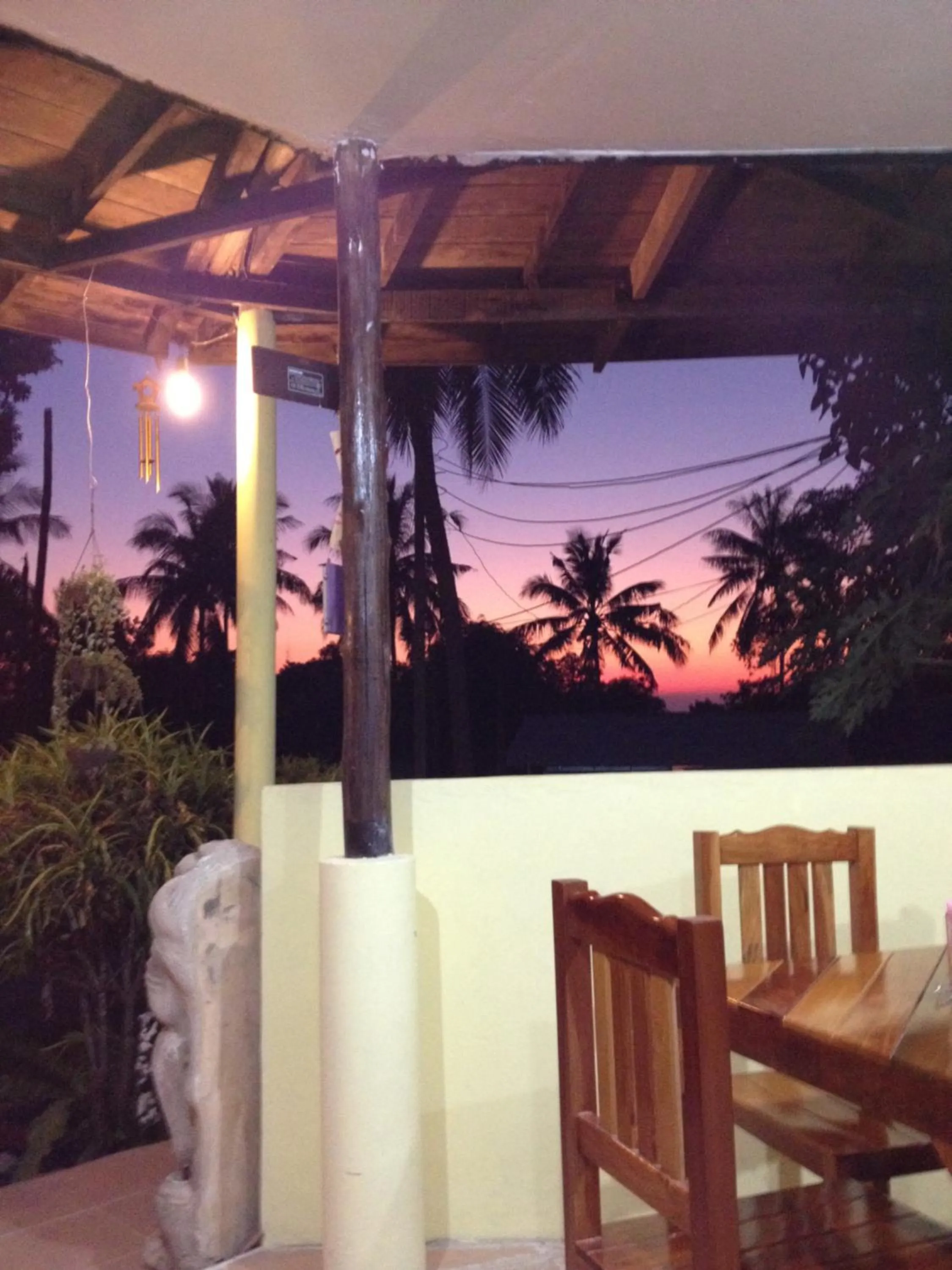 Restaurant/places to eat in TP Hut Bungalows