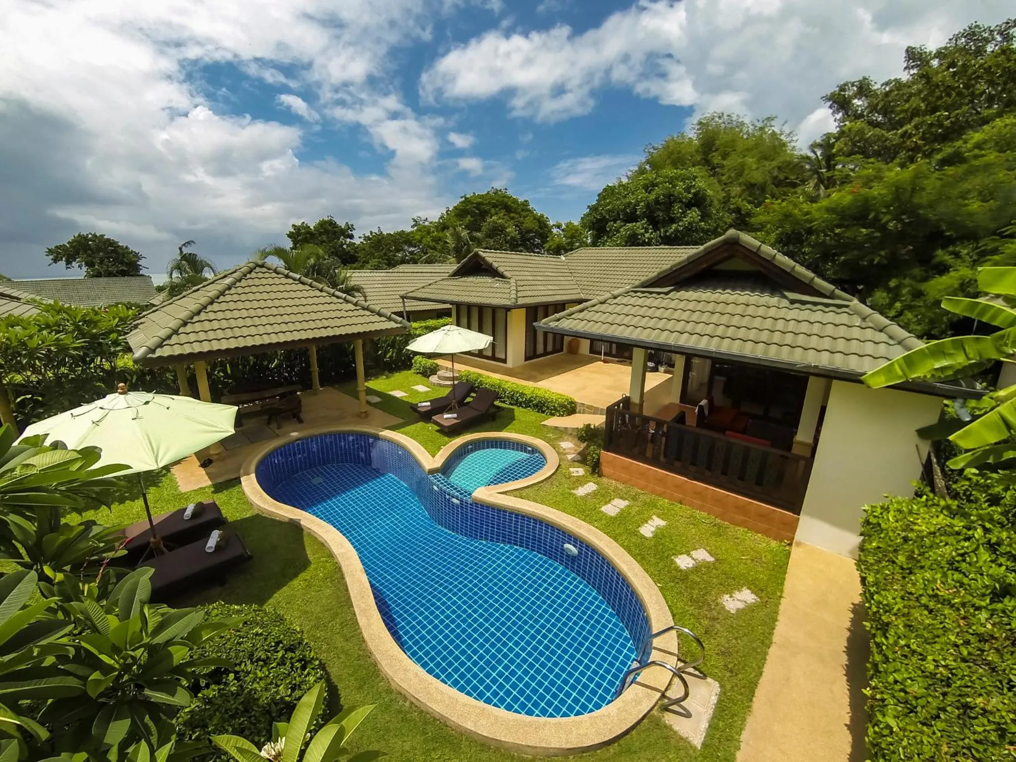 Day in Idyllic Samui Beach Villa Resort