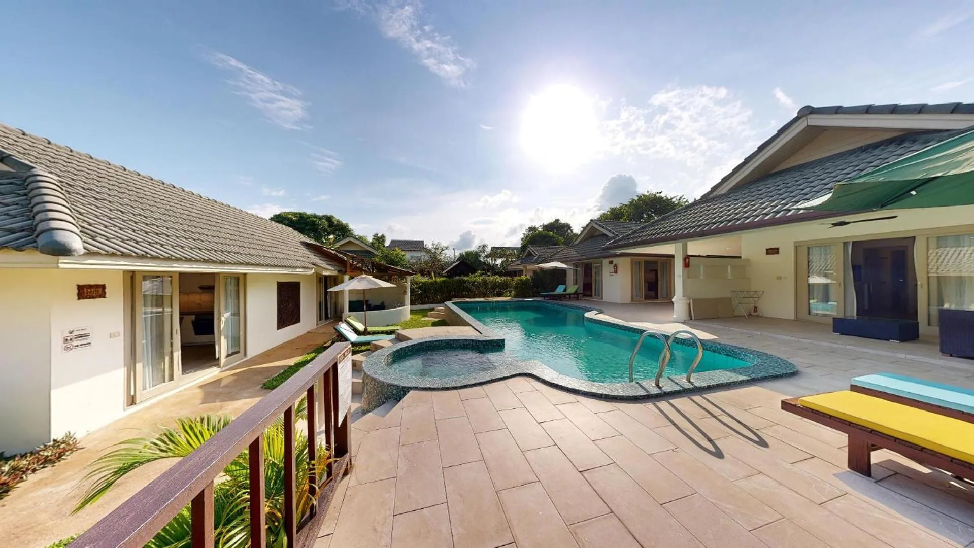 Garden in Idyllic Samui Beach Villa Resort