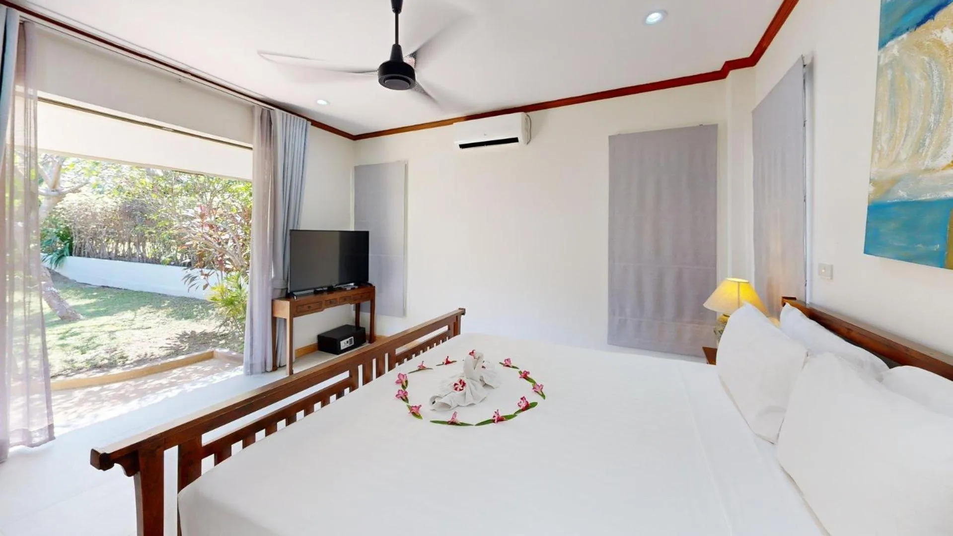 Bedroom, Bed in Idyllic Samui Beach Villa Resort