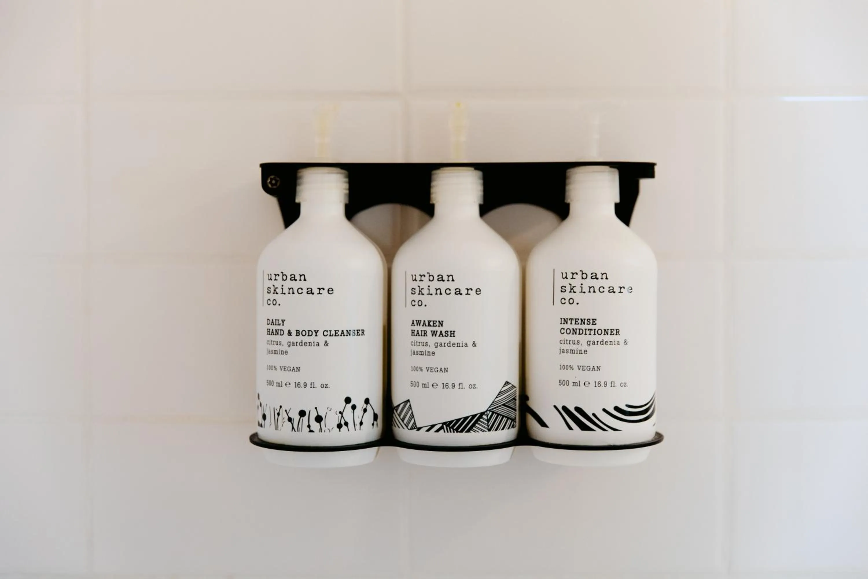 Shower in Mountain Heritage Hotel