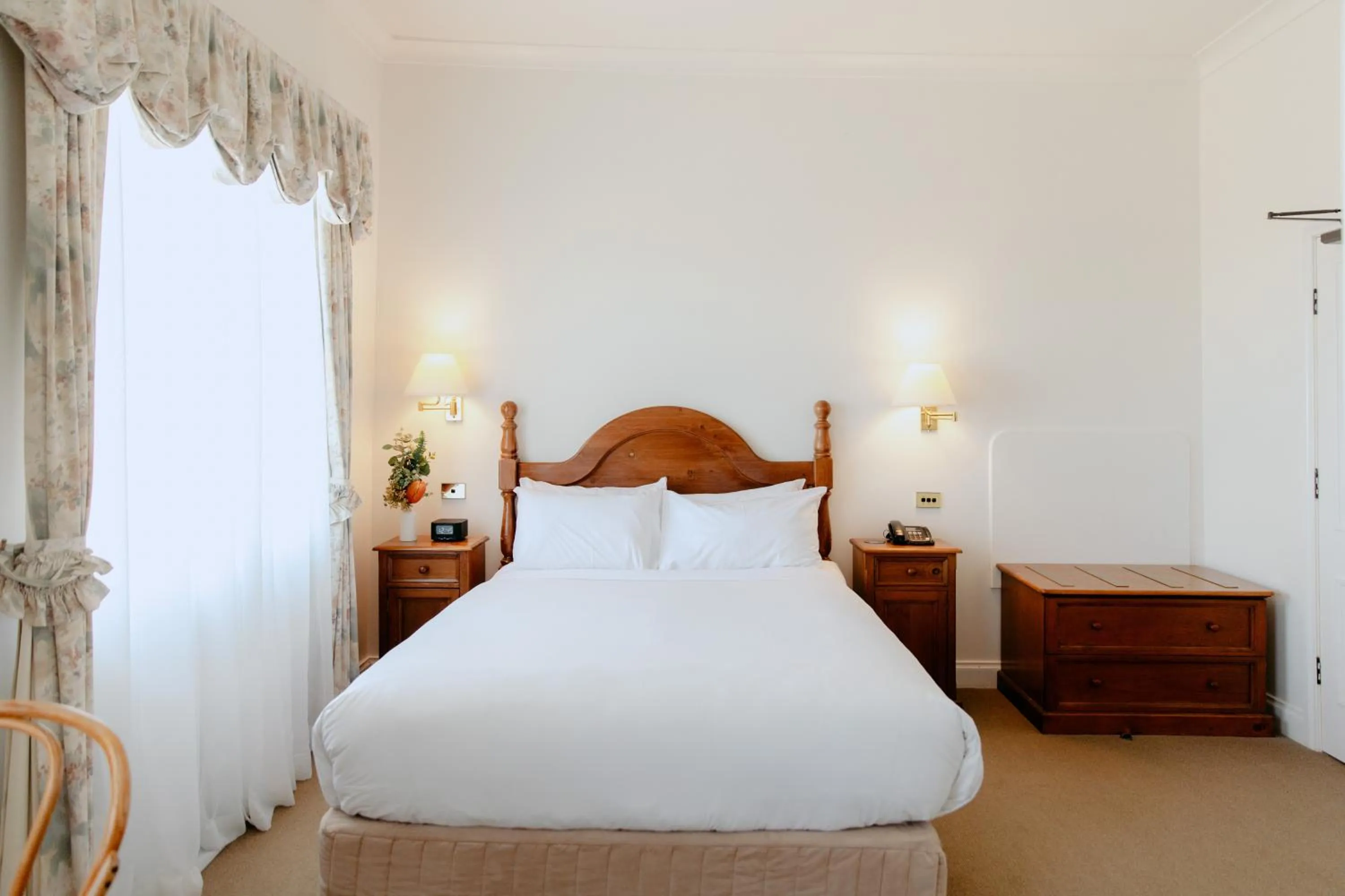 Bed in Mountain Heritage Hotel