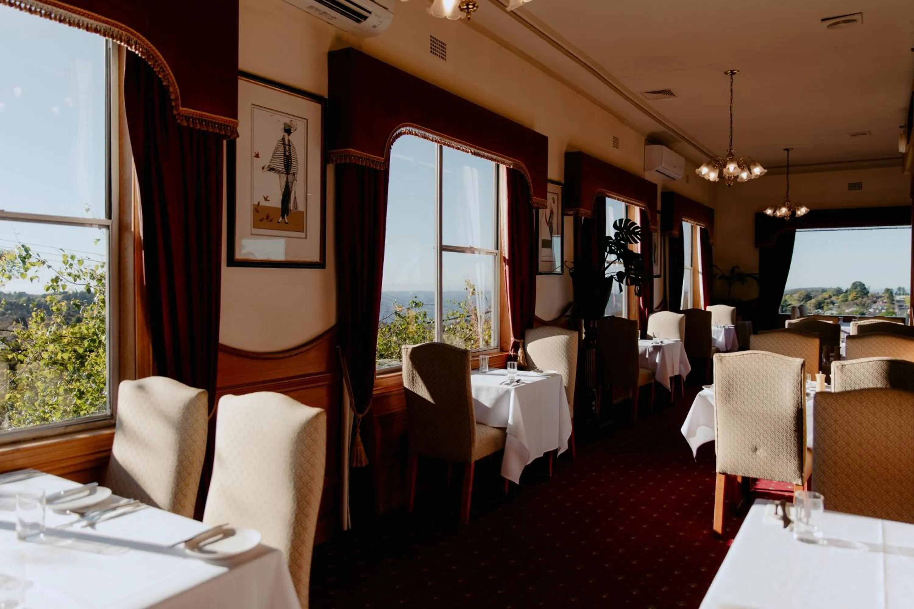 Restaurant/places to eat in Mountain Heritage Hotel
