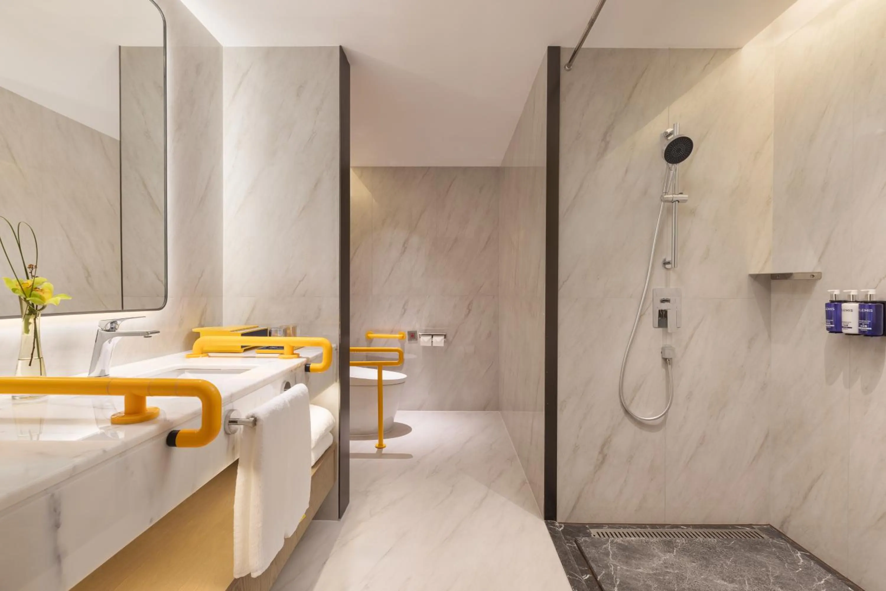 voco Suzhou Guanqian Street by IHG